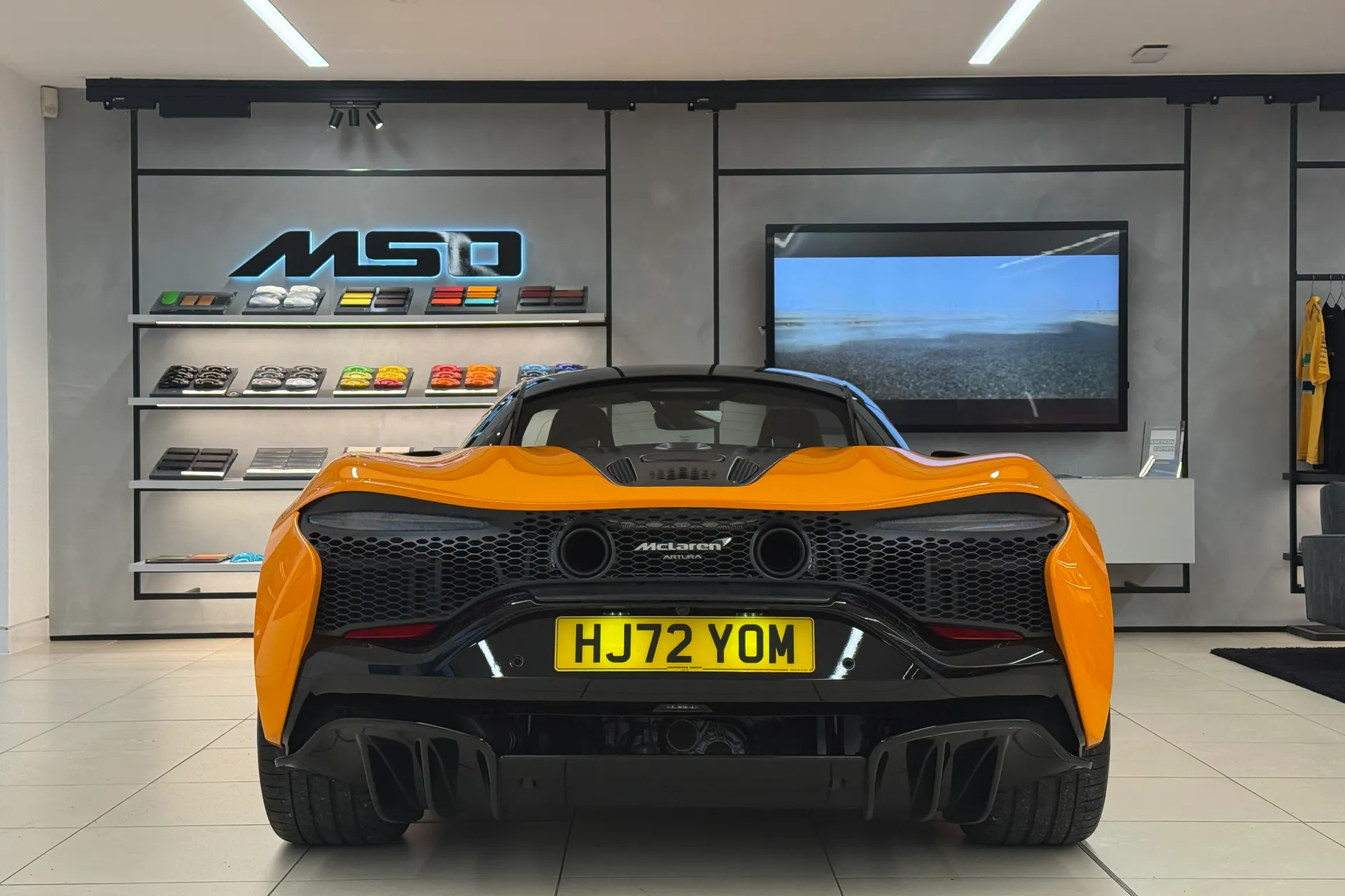 McLaren ARTURA thumbnail image number 45