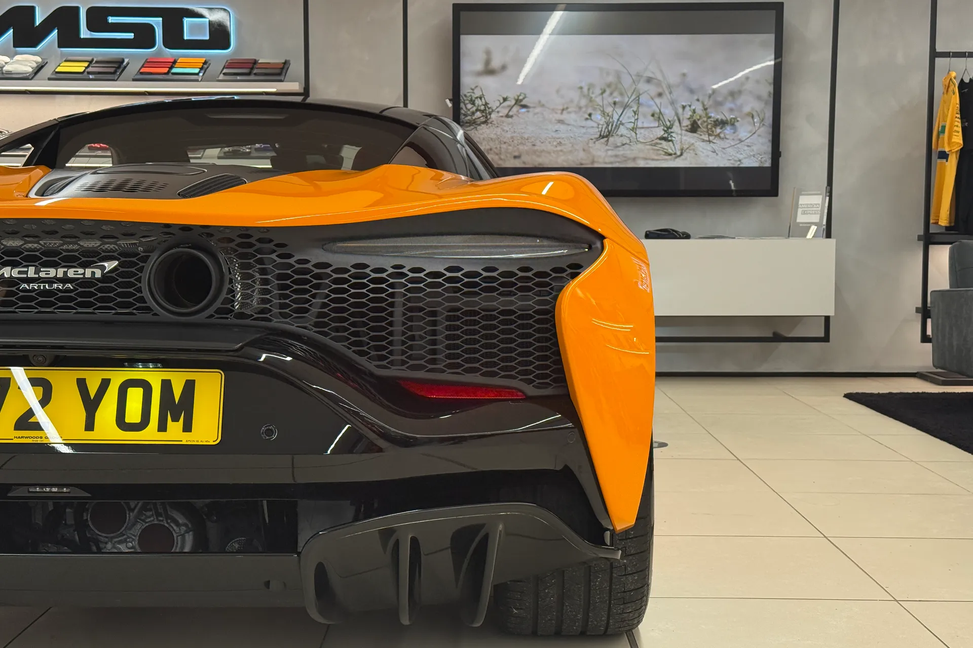 McLaren ARTURA thumbnail image number 46
