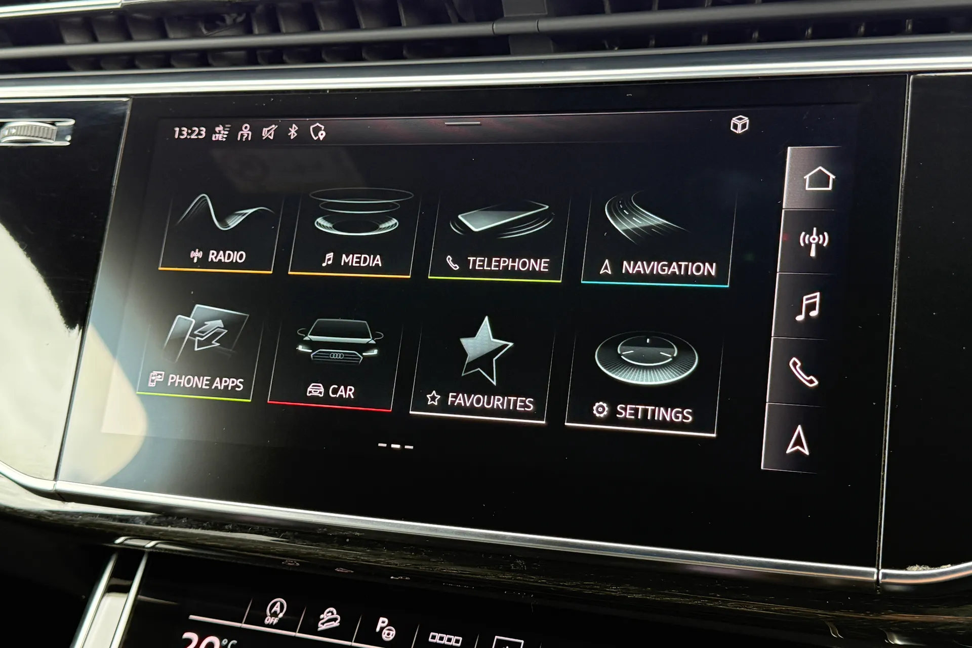 Audi Q7 thumbnail image number 18