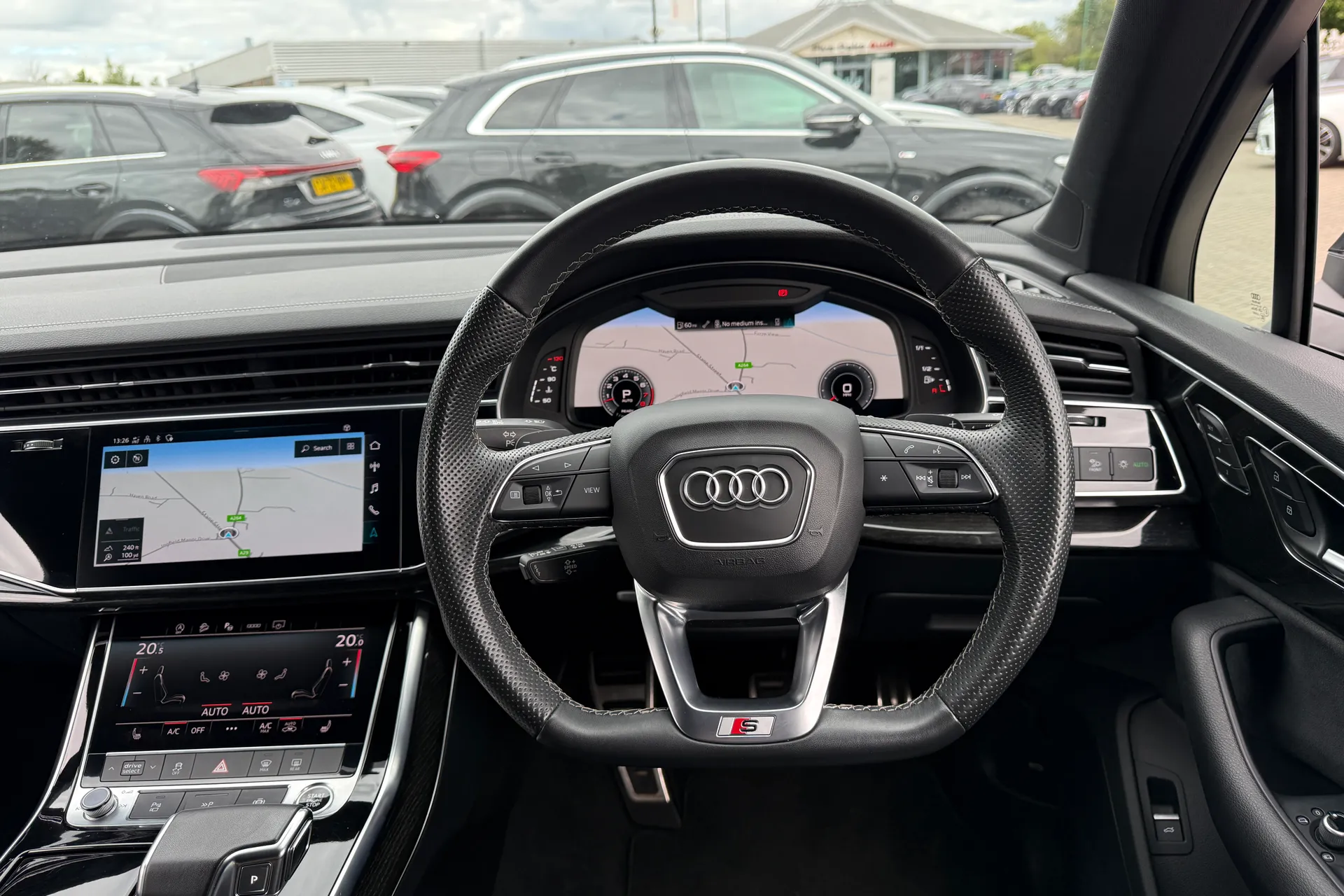 Audi Q7 thumbnail image number 6