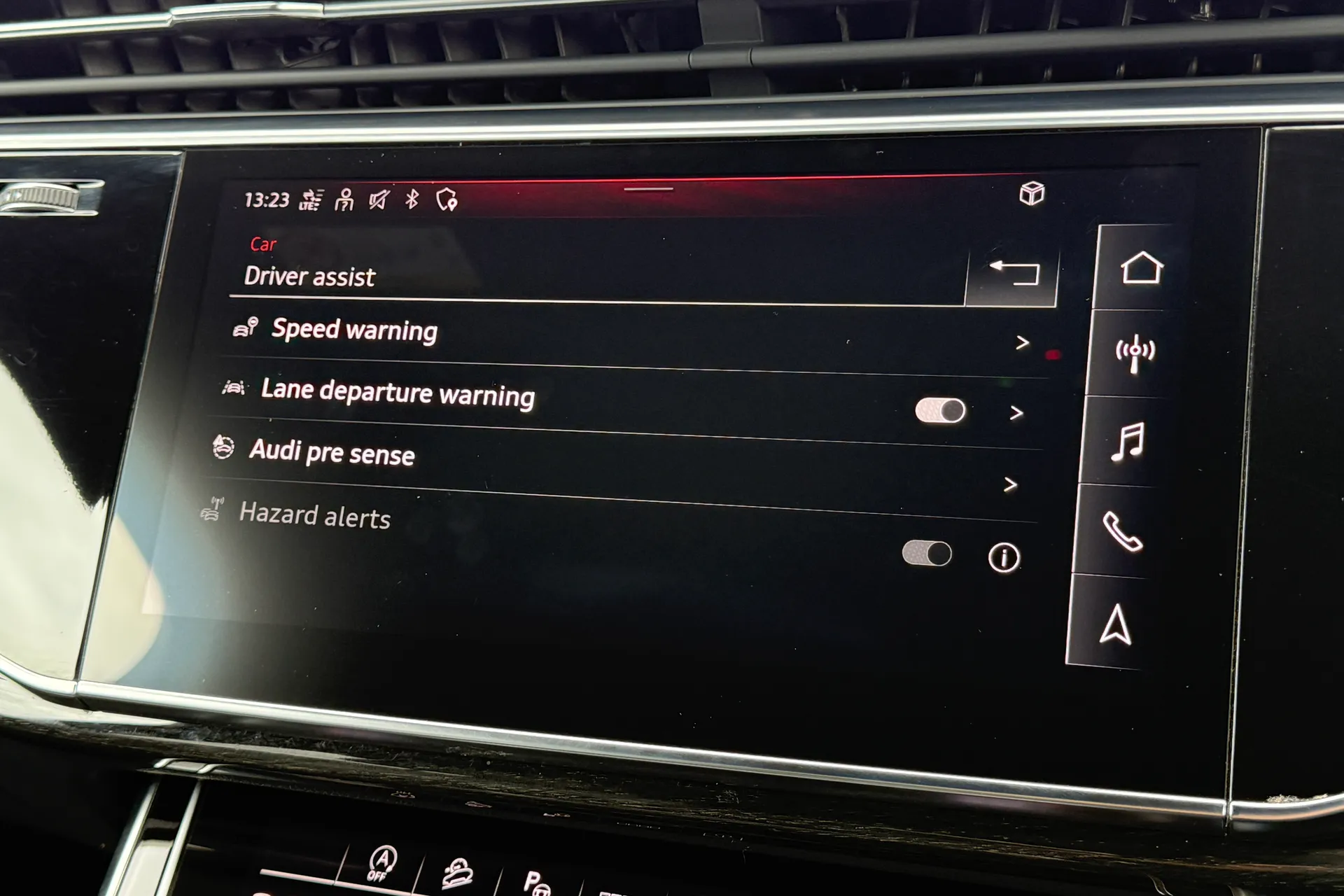 Audi Q7 thumbnail image number 14