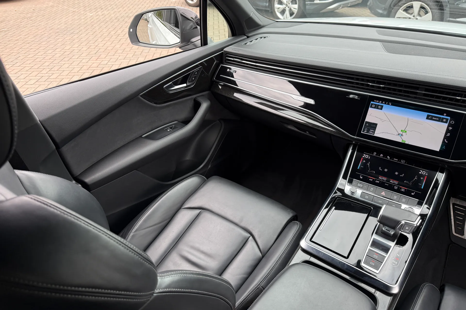 Audi Q7 thumbnail image number 46