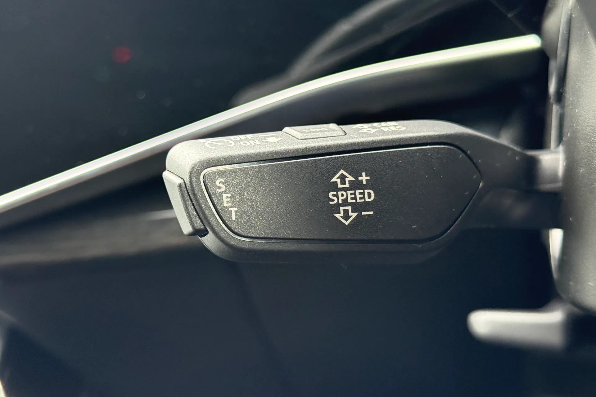 Audi Q7 thumbnail image number 24