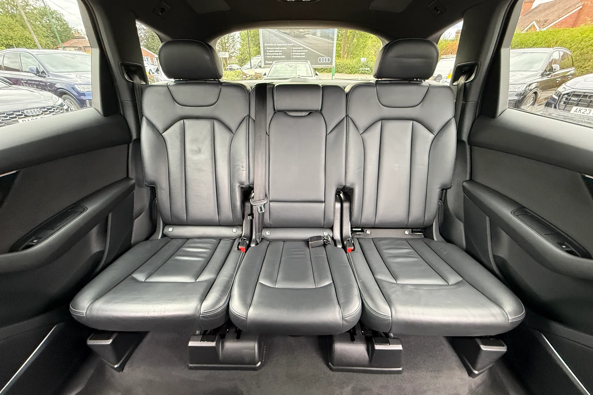 Audi Q7 thumbnail image number 45