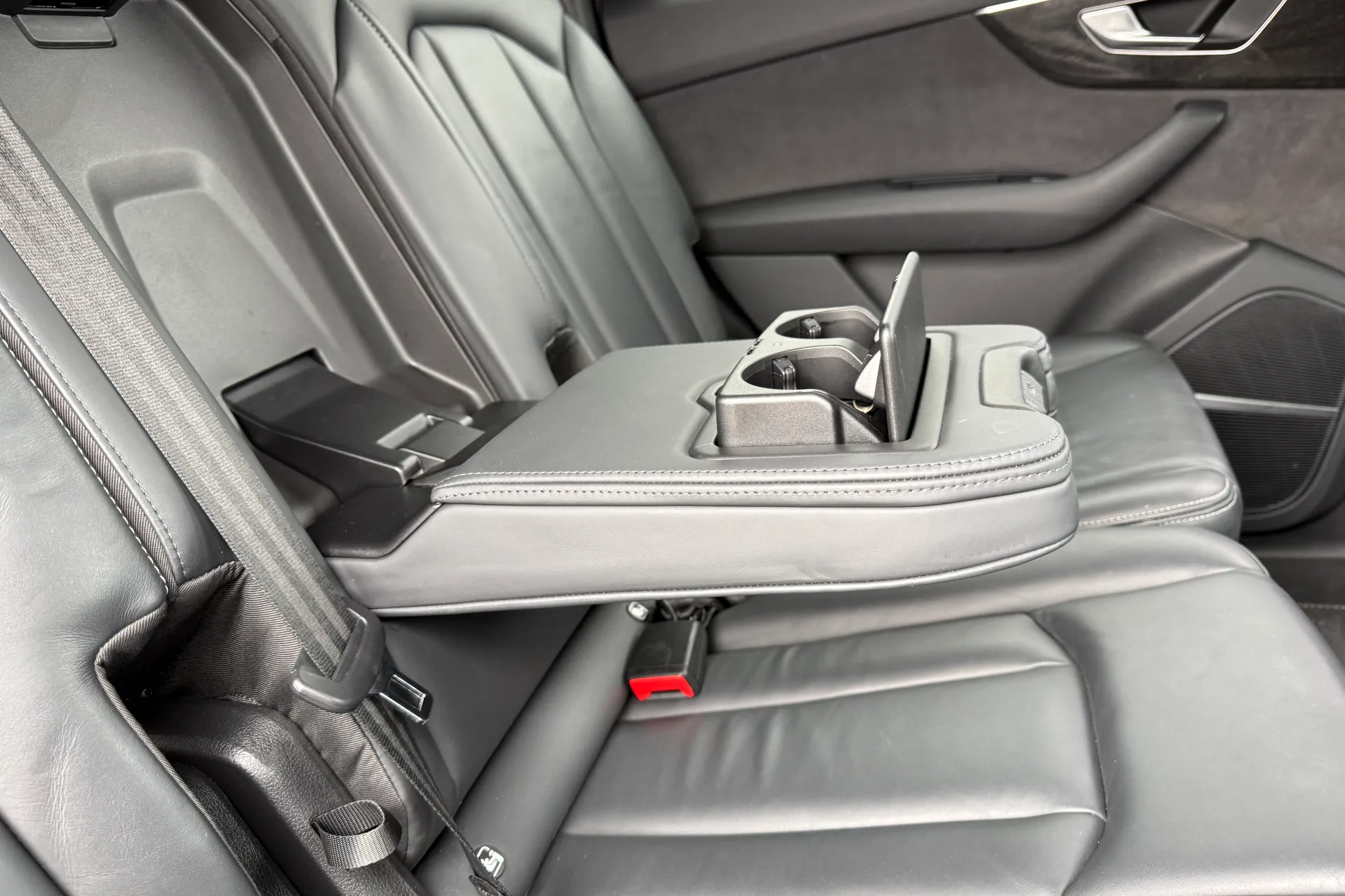 Audi Q7 thumbnail image number 52