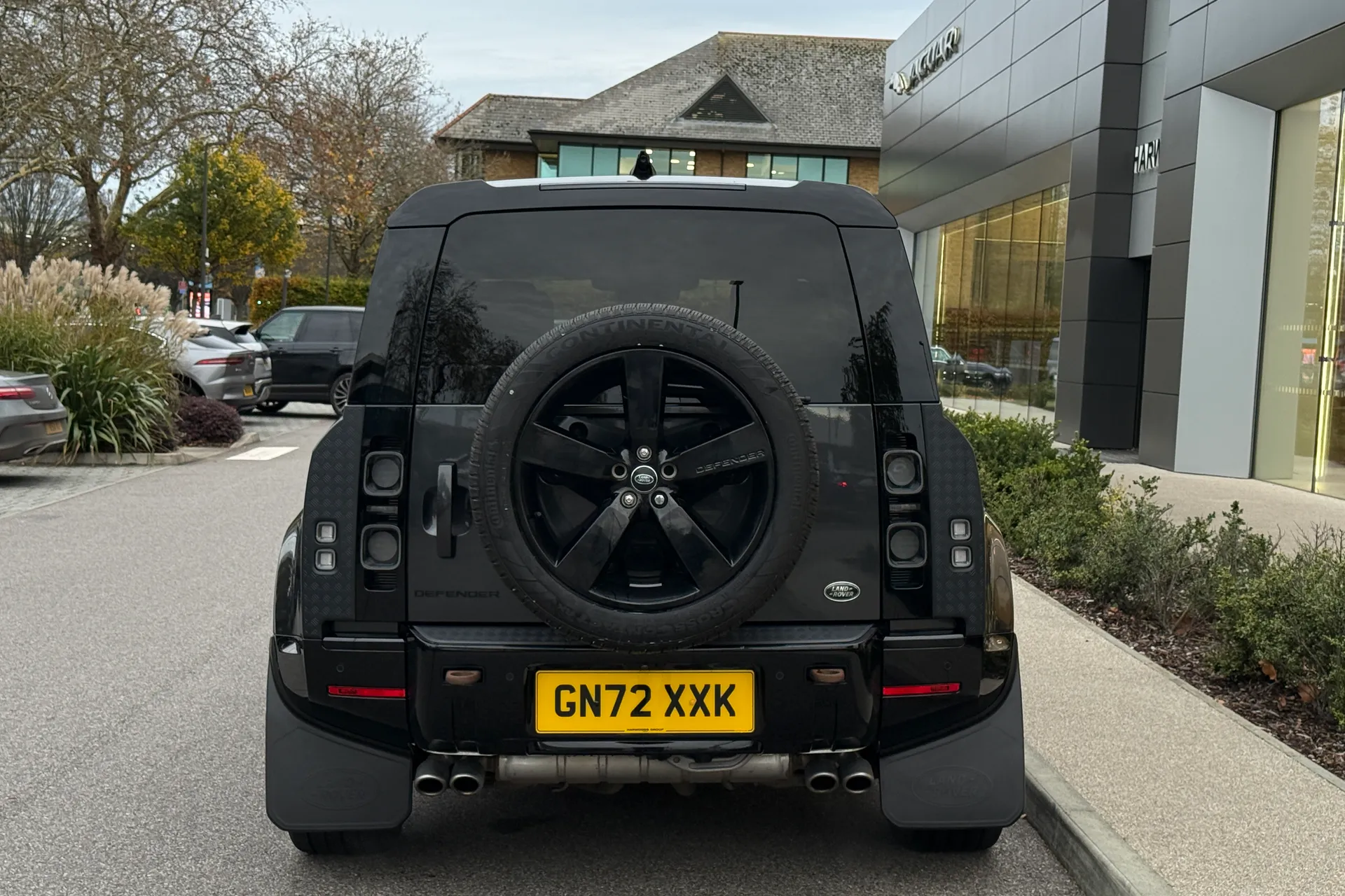 LAND ROVER Defender 110 thumbnail image number 14