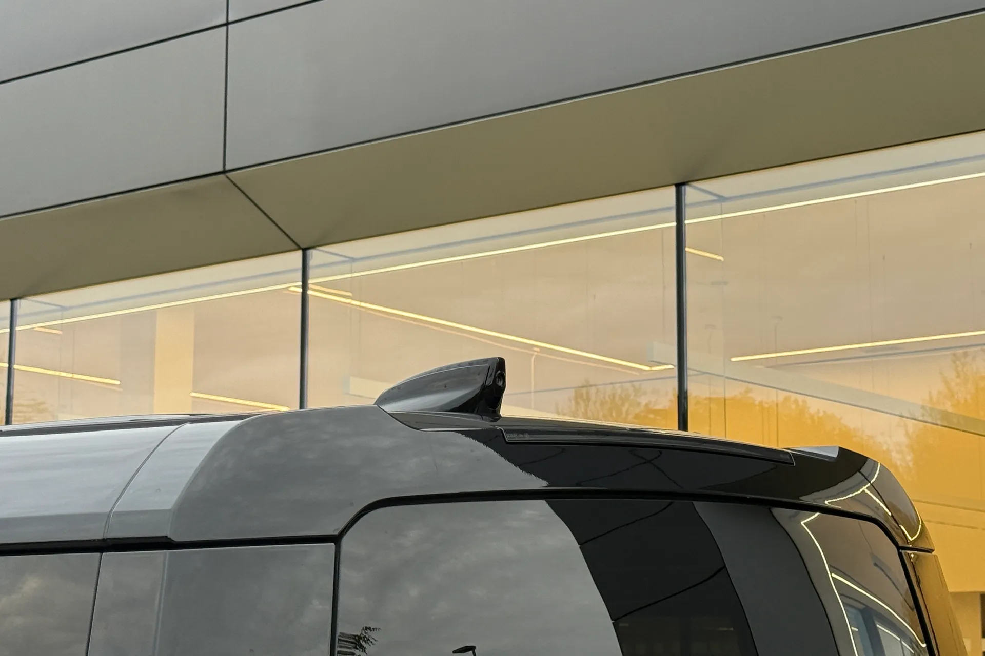 LAND ROVER Defender 110 thumbnail image number 33