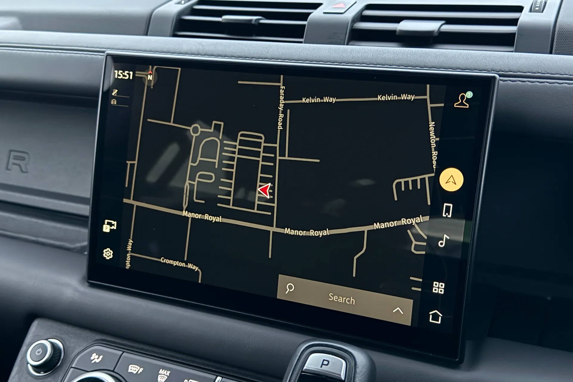 LAND ROVER Defender 110 thumbnail image number 7