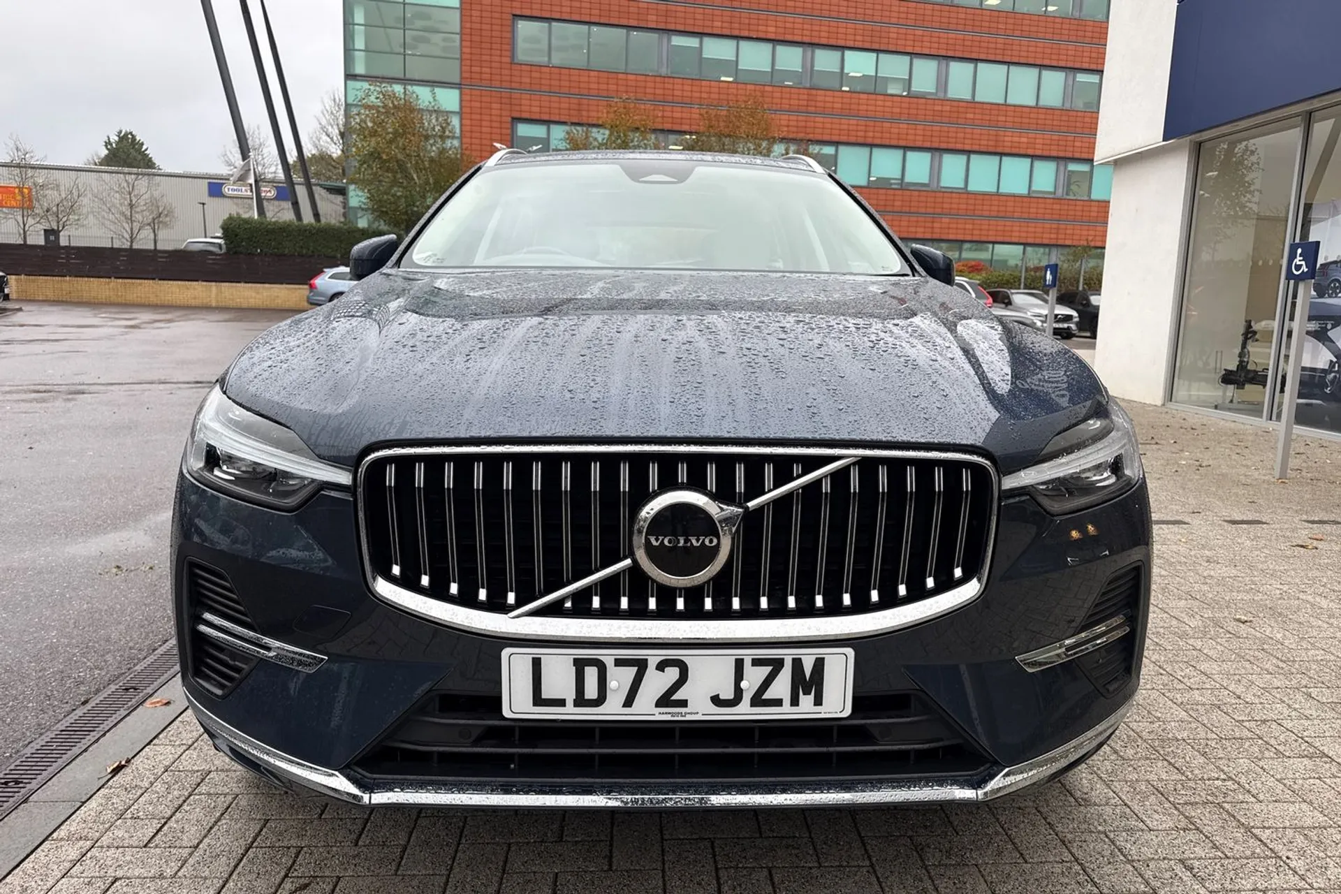 Volvo XC60 thumbnail image number 13