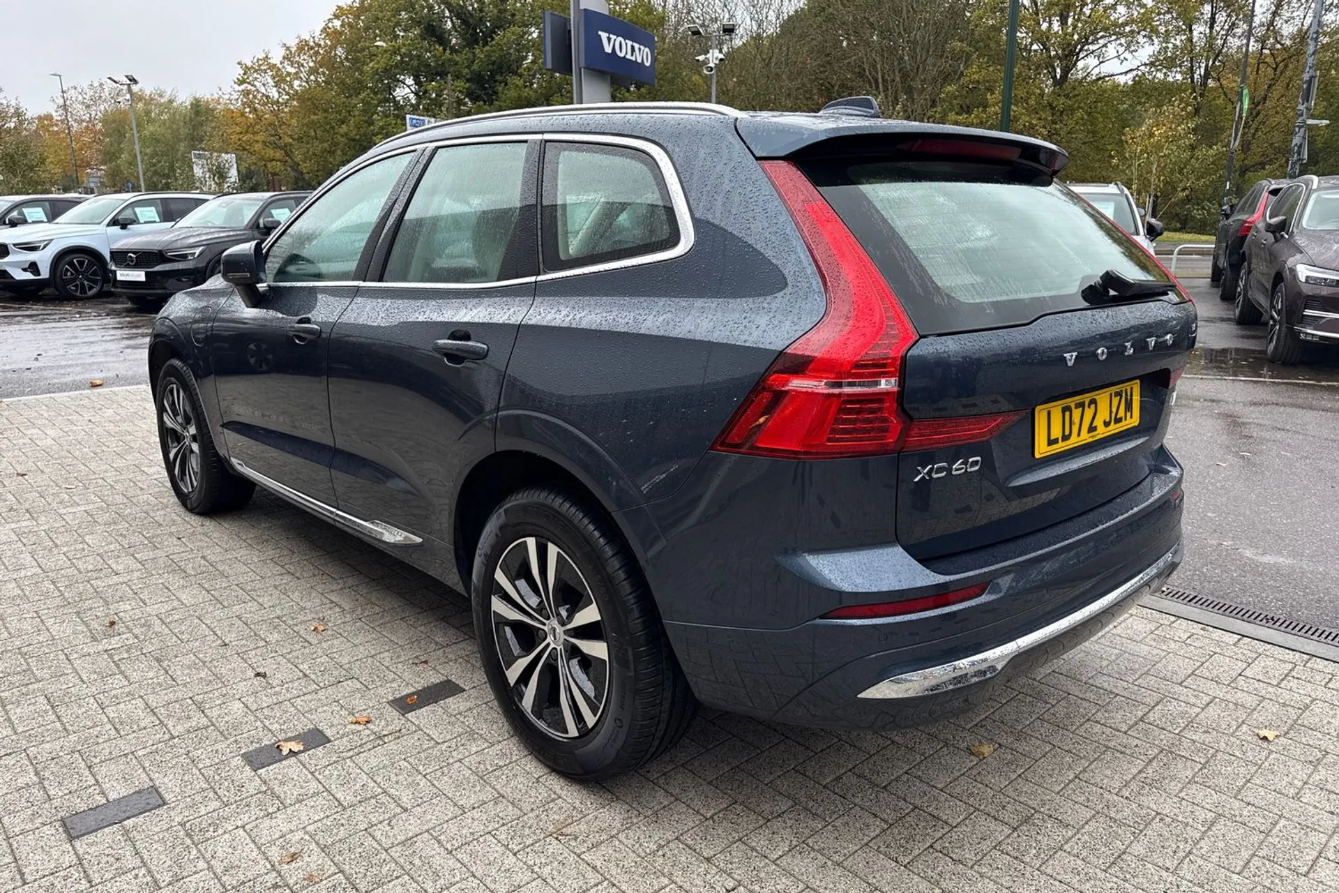 Volvo XC60 thumbnail image number 10