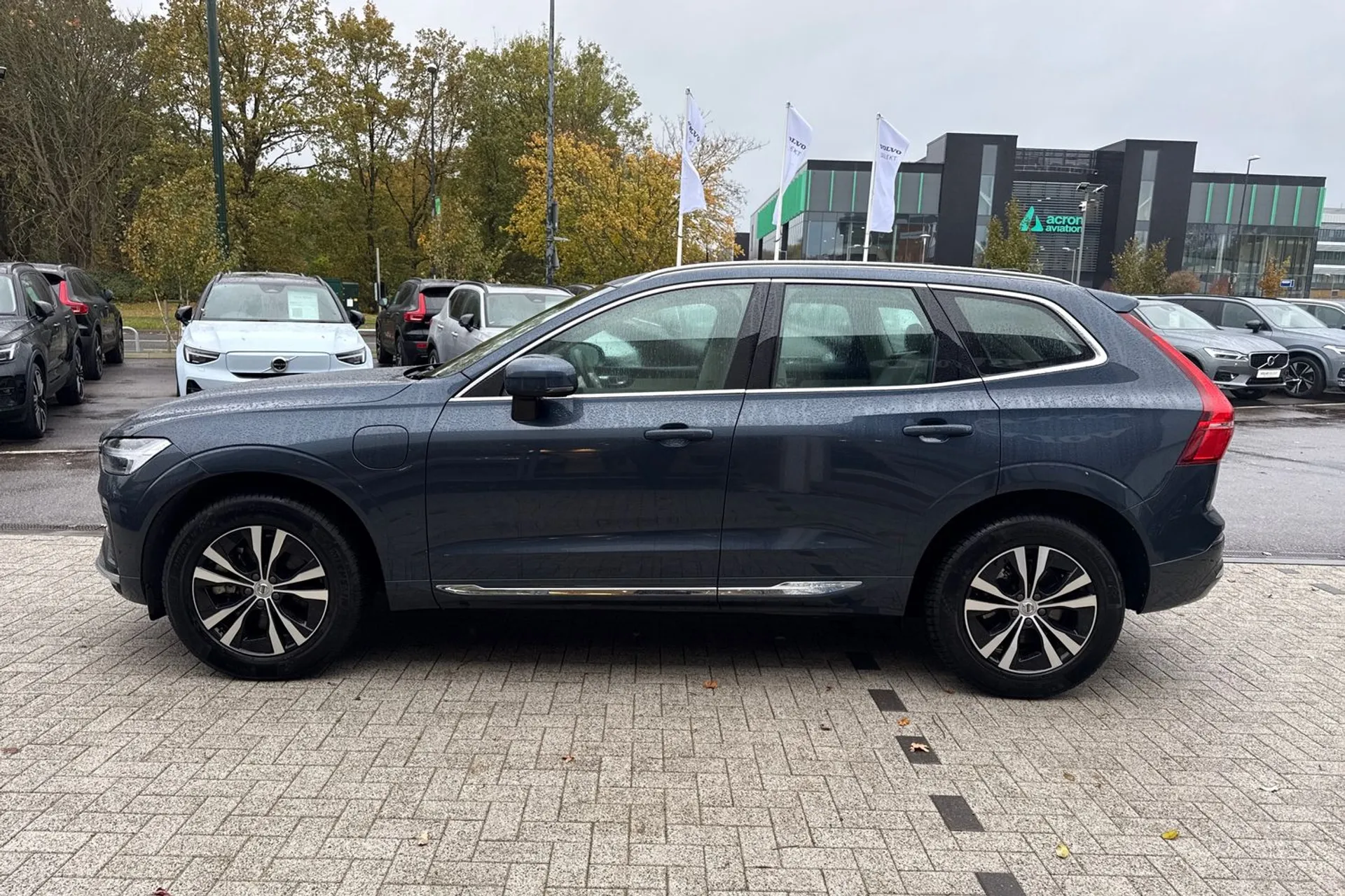 Volvo XC60 thumbnail image number 11