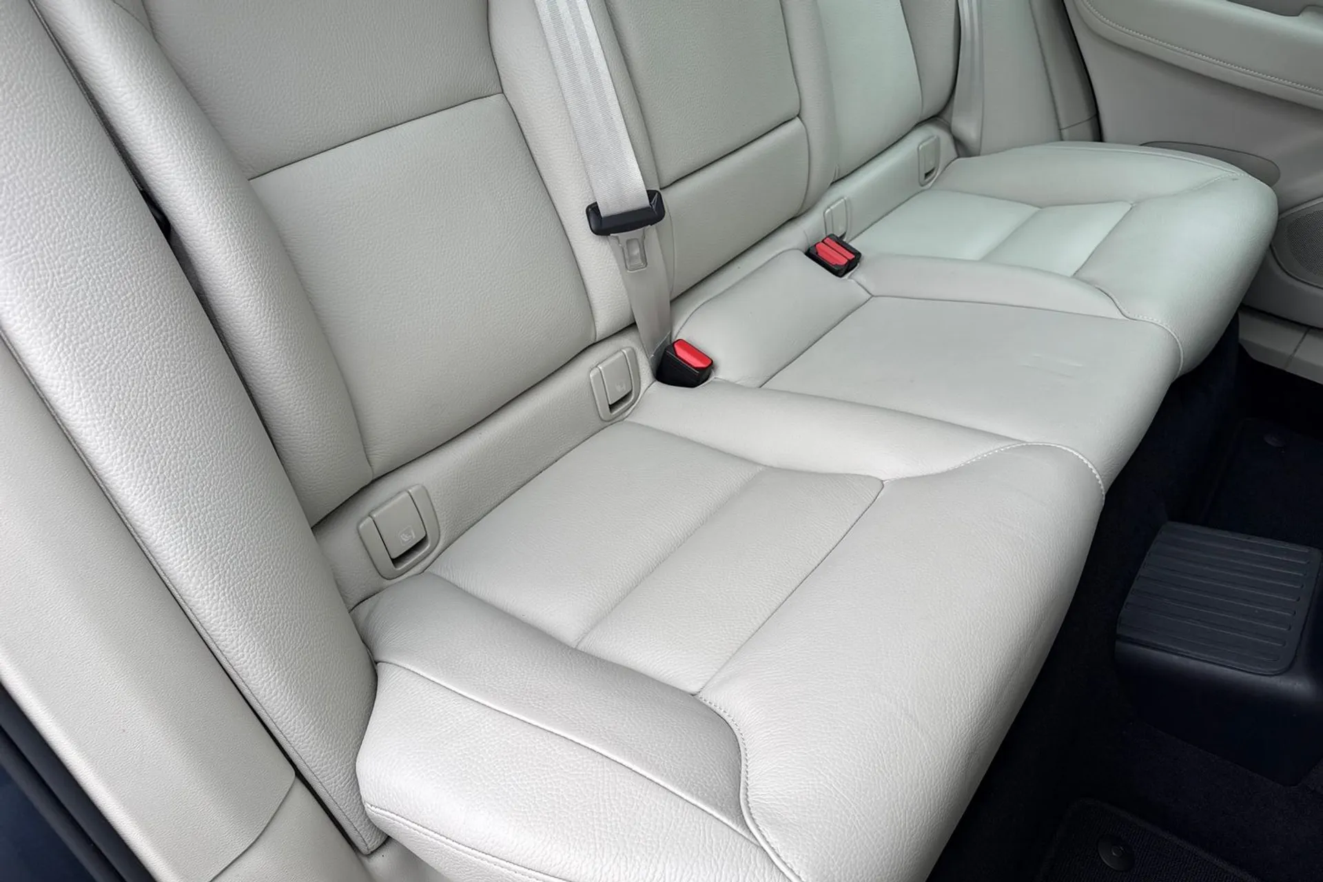 Volvo XC60 thumbnail image number 25