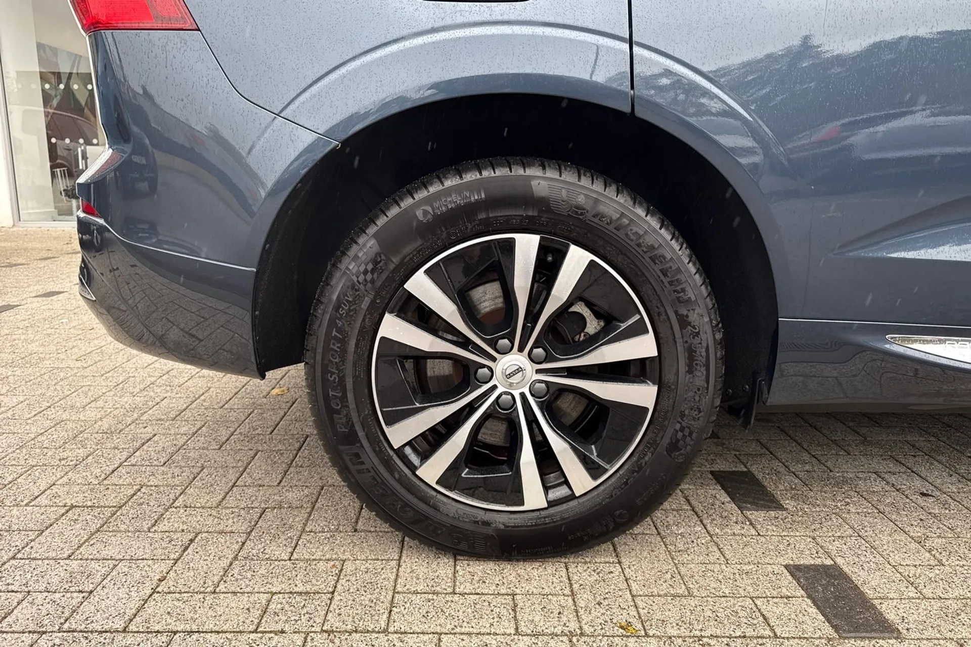 Volvo XC60 thumbnail image number 14