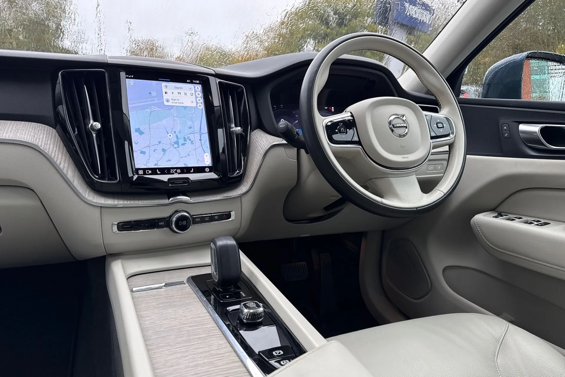 Volvo XC60 thumbnail image number 35