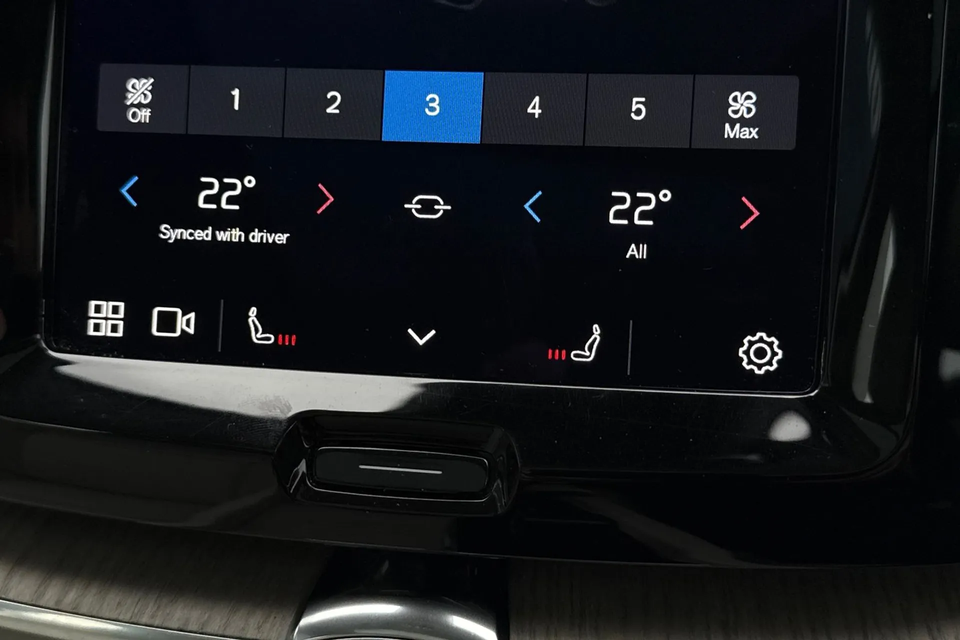 Volvo XC60 thumbnail image number 39