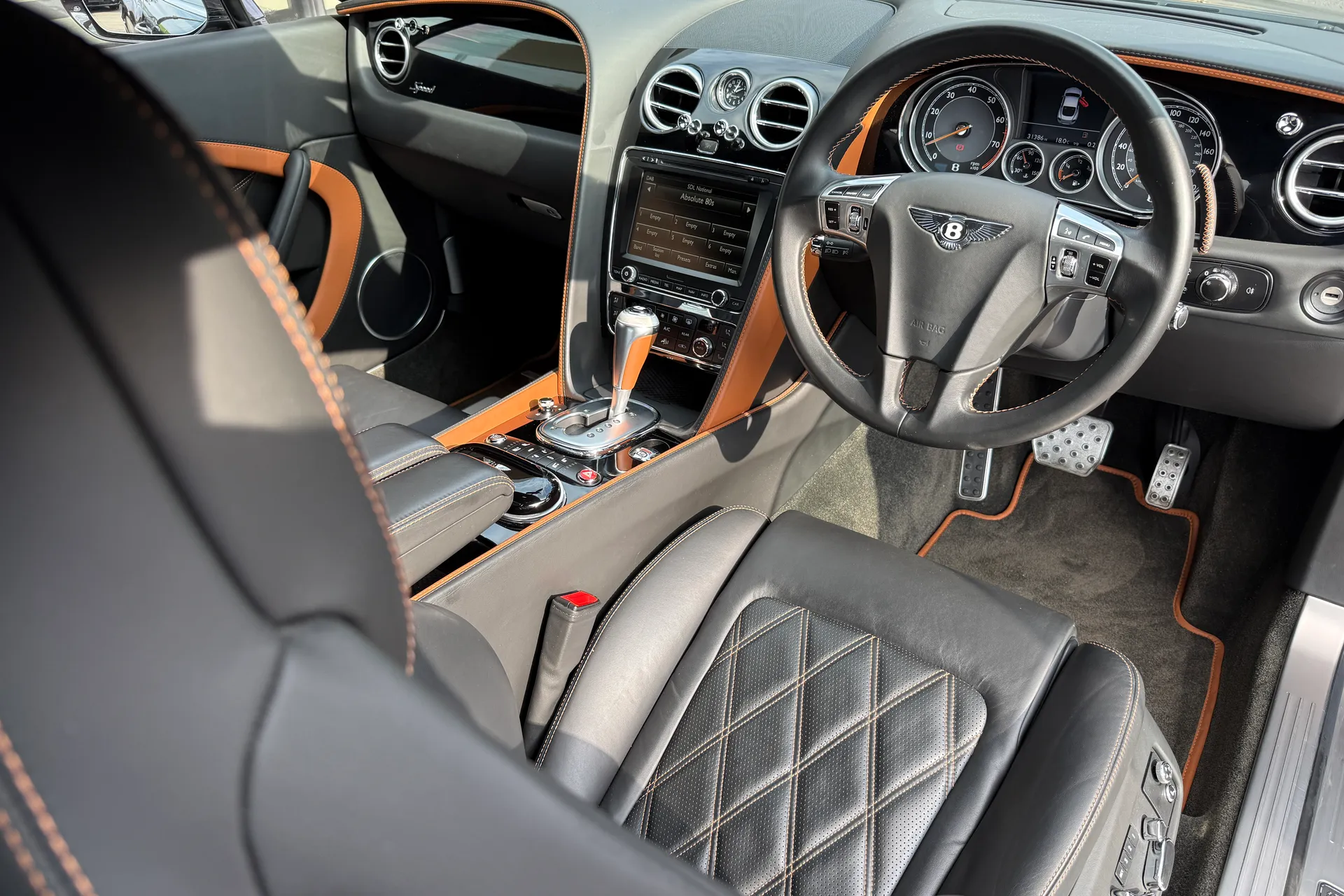 Bentley CONTINENTAL thumbnail image number 9