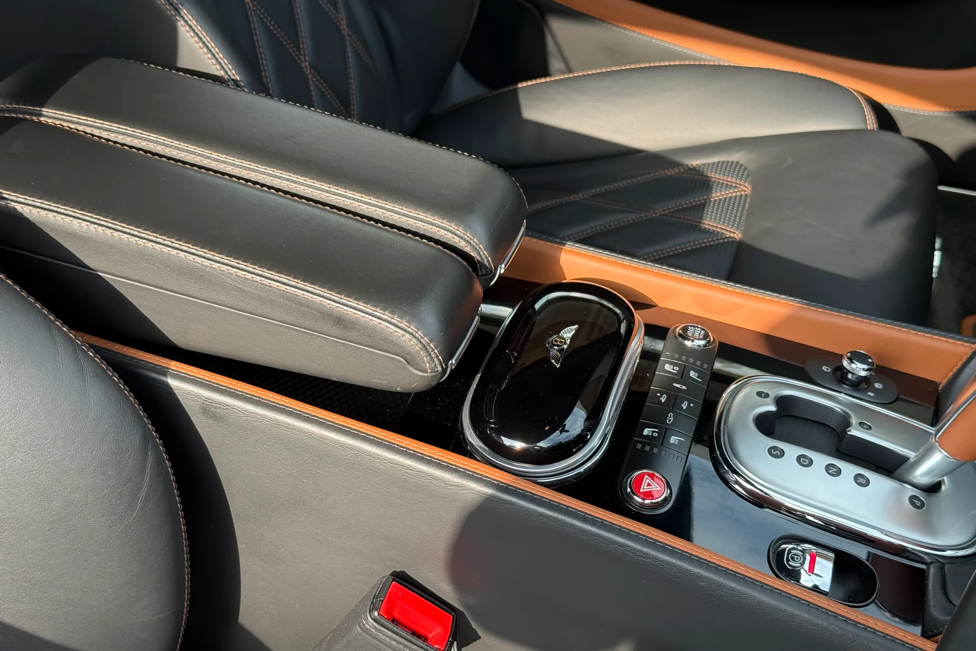 Bentley CONTINENTAL thumbnail image number 14