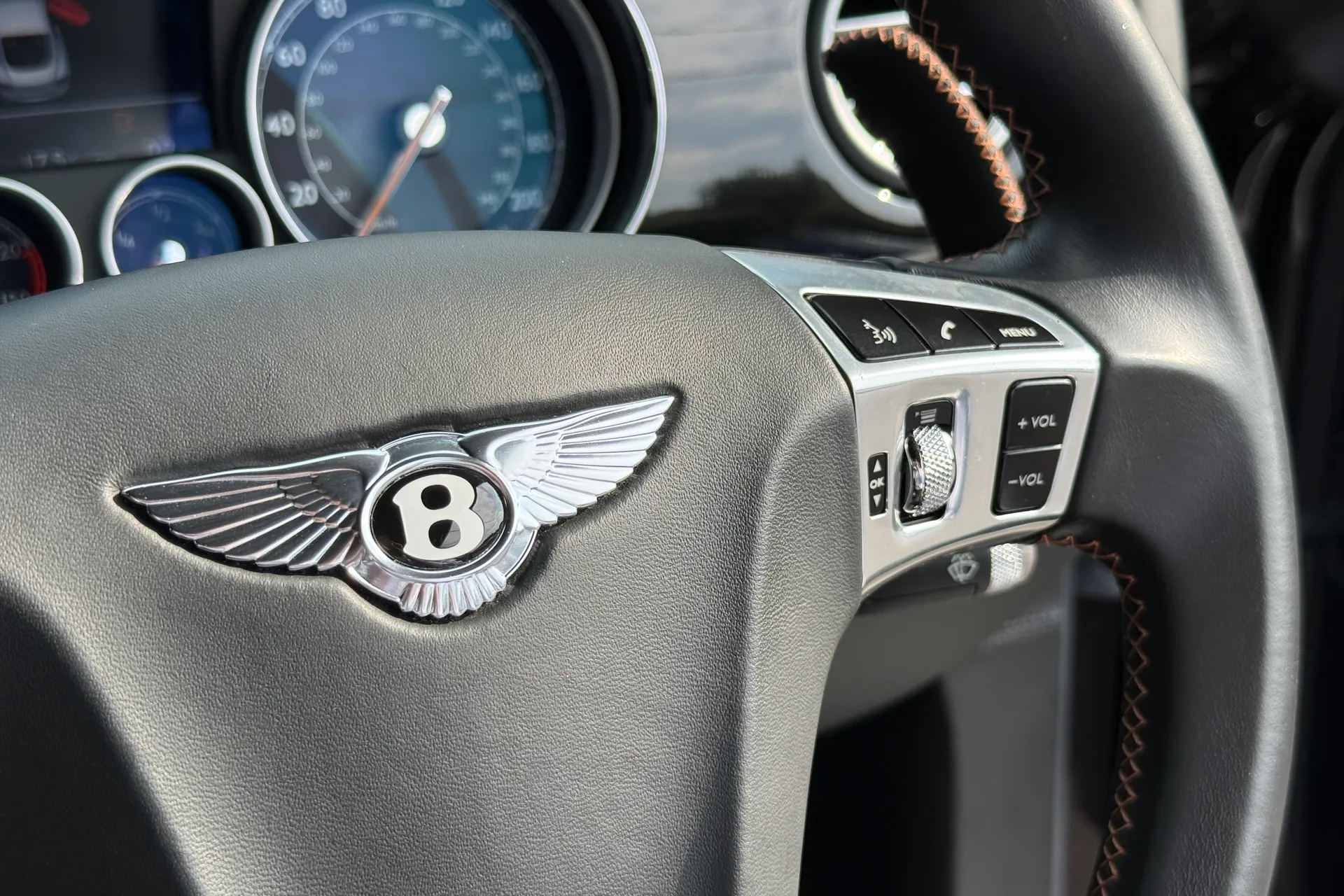 Bentley CONTINENTAL thumbnail image number 19