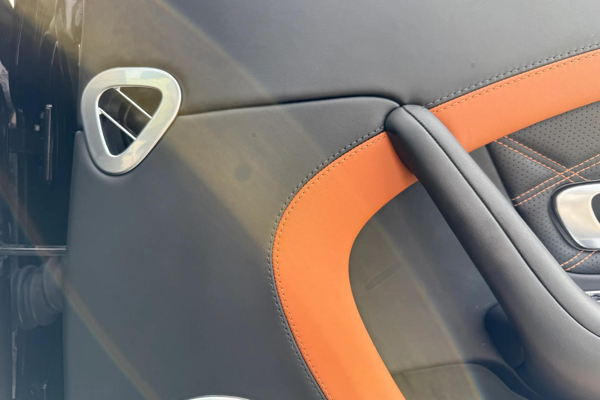 Bentley CONTINENTAL thumbnail image number 63