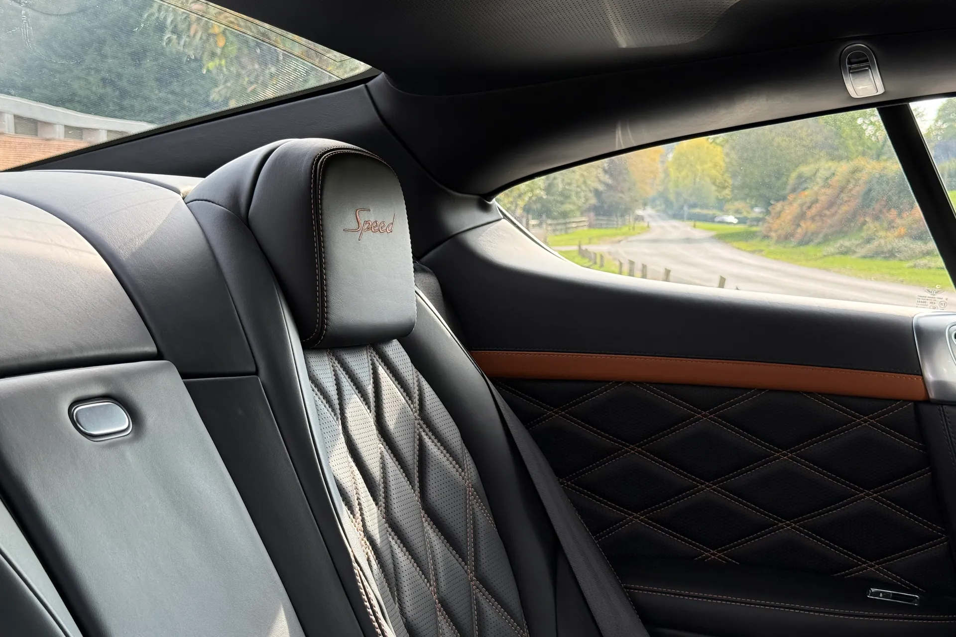 Bentley CONTINENTAL thumbnail image number 24