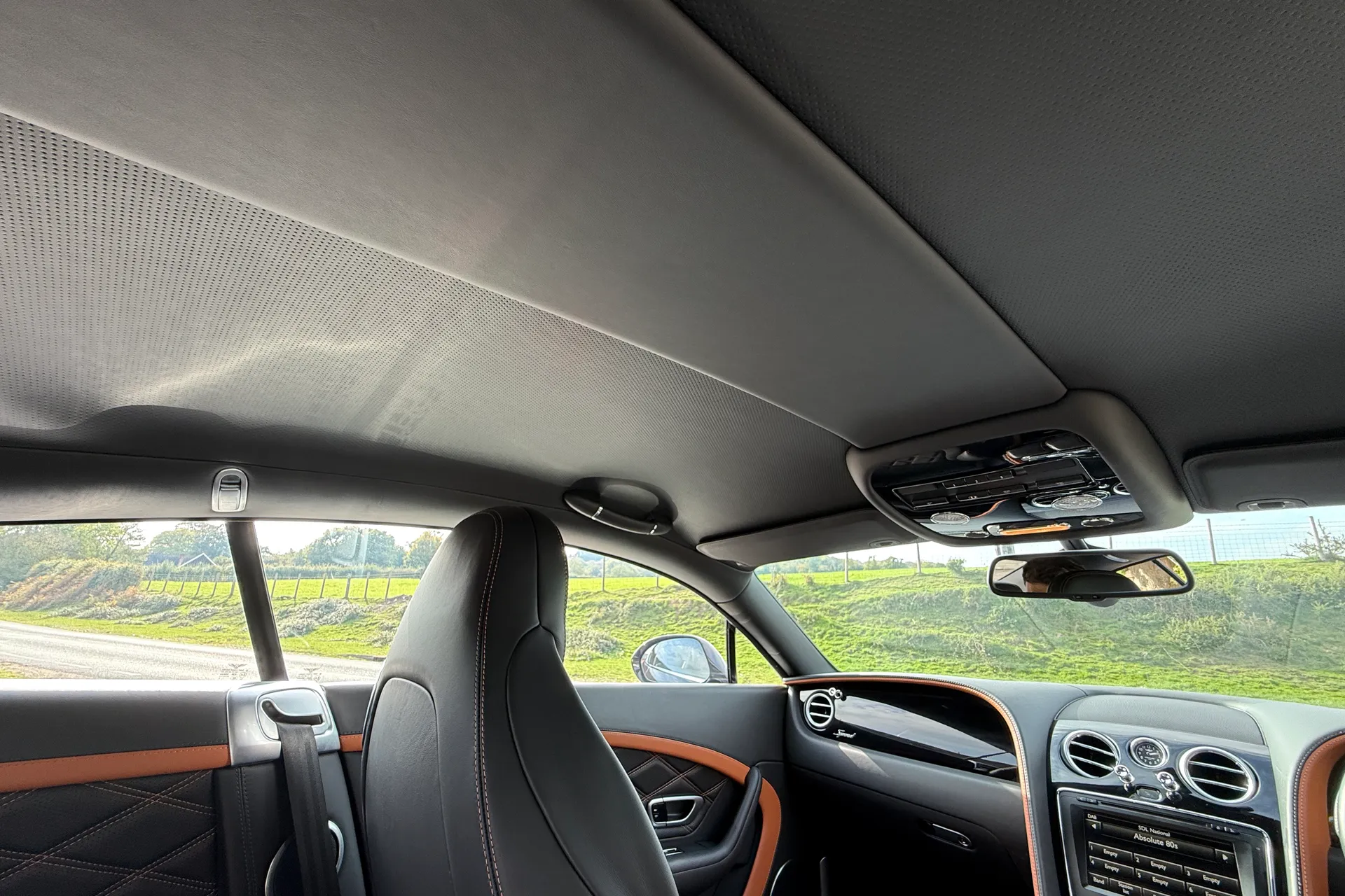 Bentley CONTINENTAL thumbnail image number 33