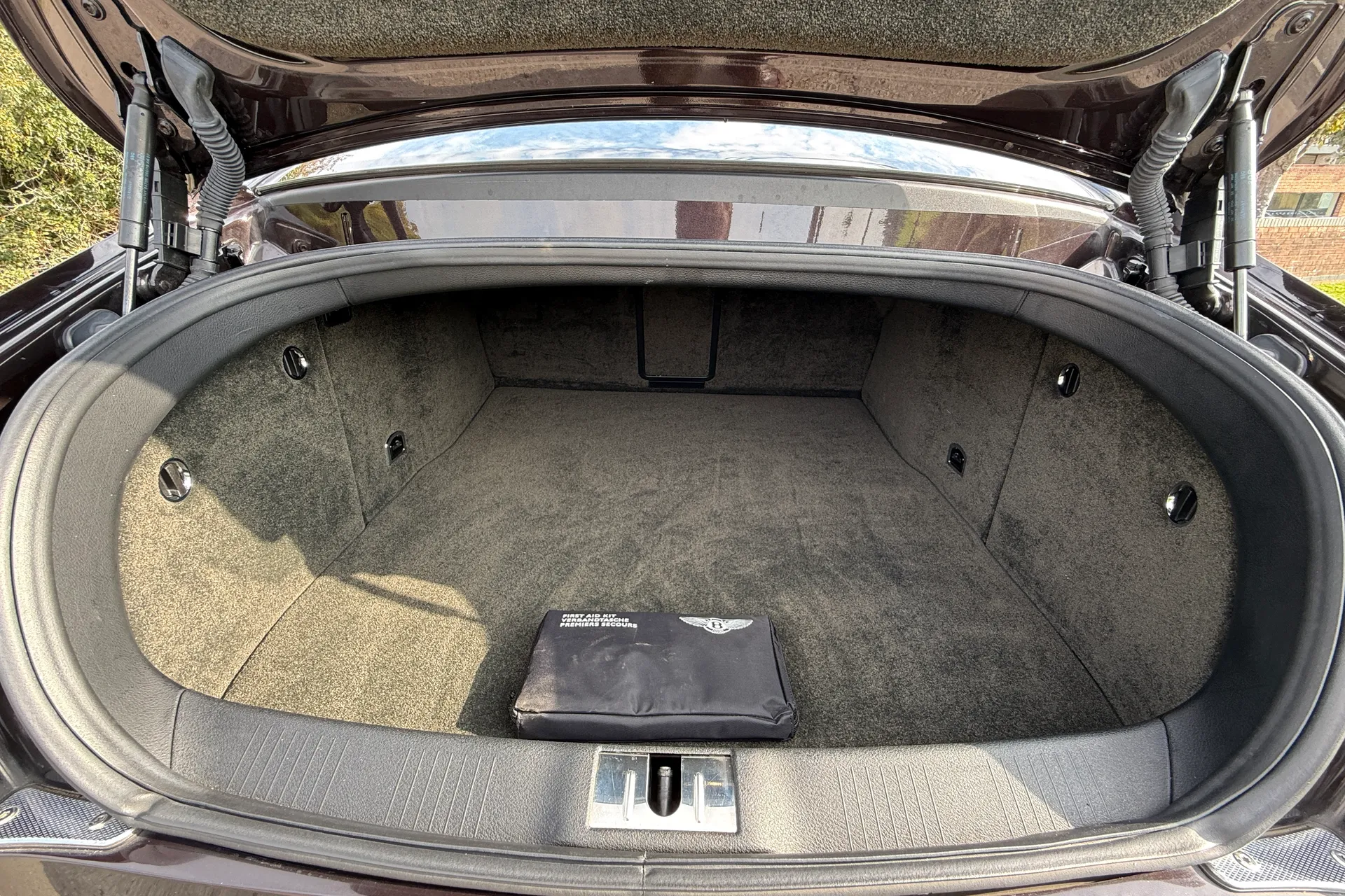 Bentley CONTINENTAL thumbnail image number 56