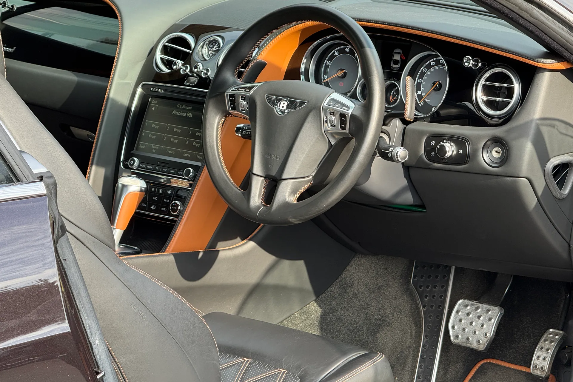 Bentley CONTINENTAL thumbnail image number 11