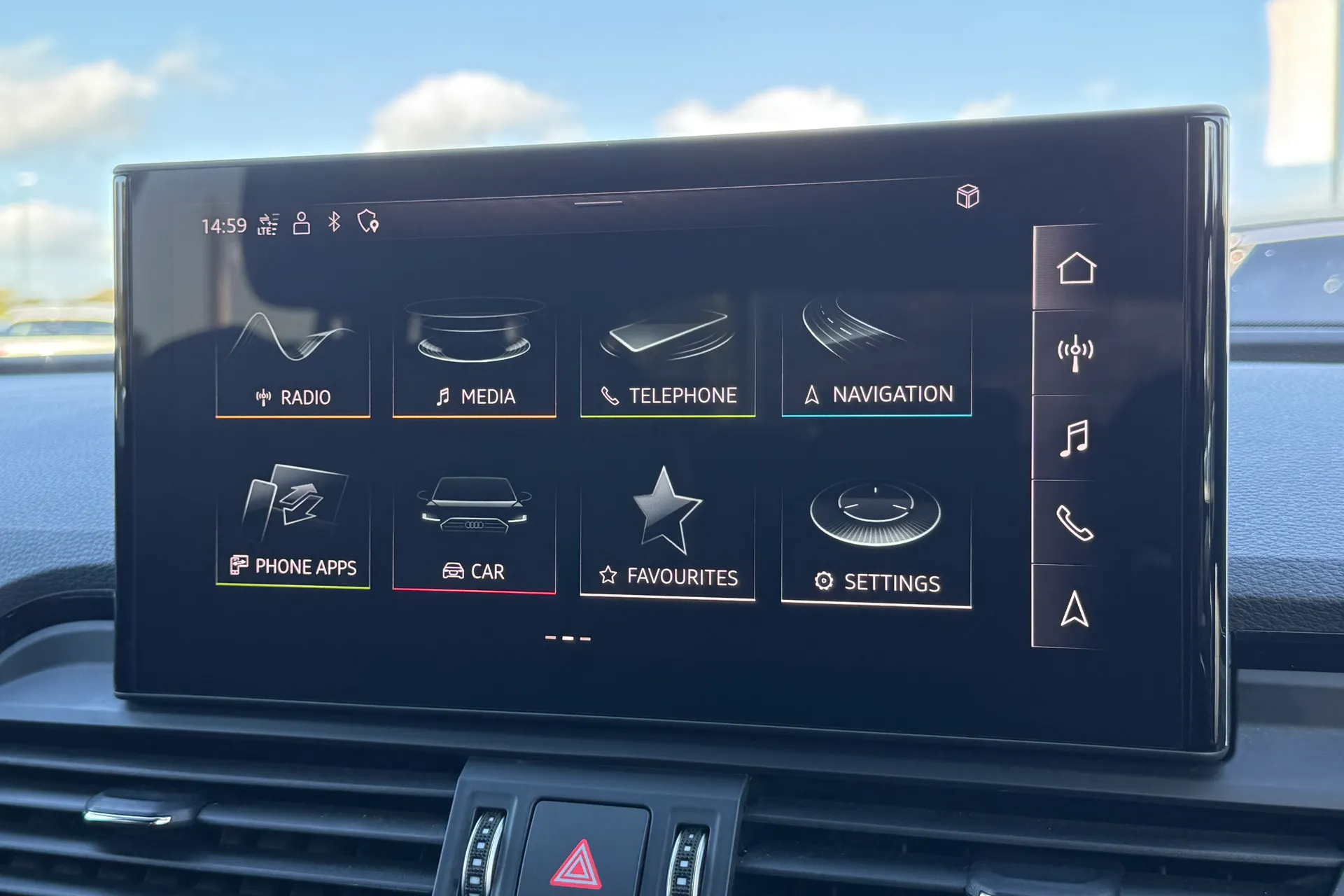 Audi Q5 thumbnail image number 16