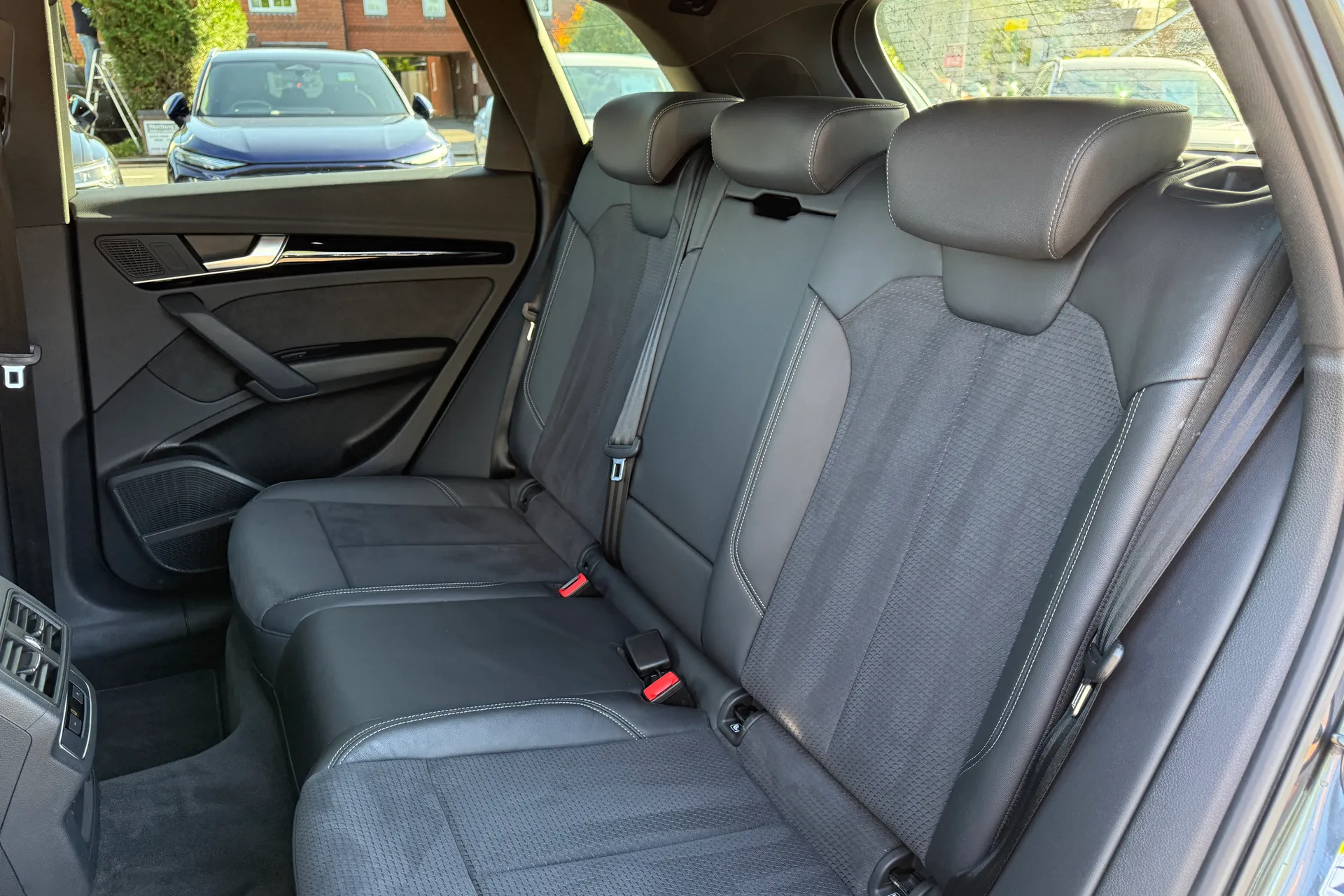 Audi Q5 thumbnail image number 46