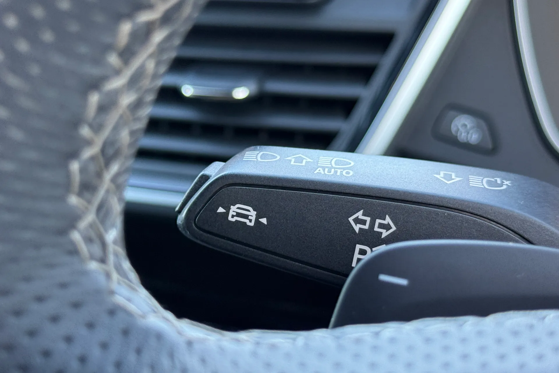Audi Q5 thumbnail image number 22