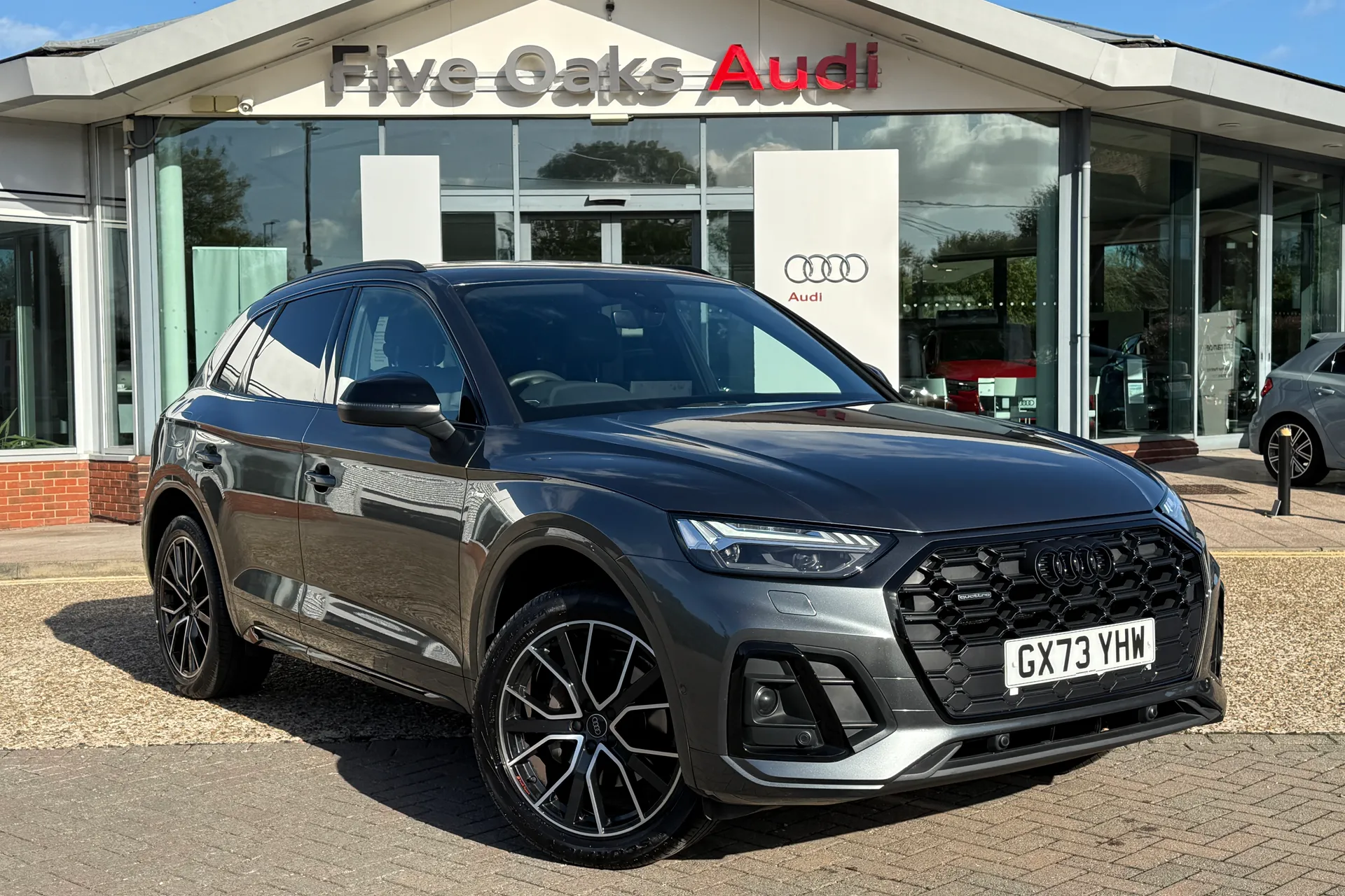Audi Q5 focused image