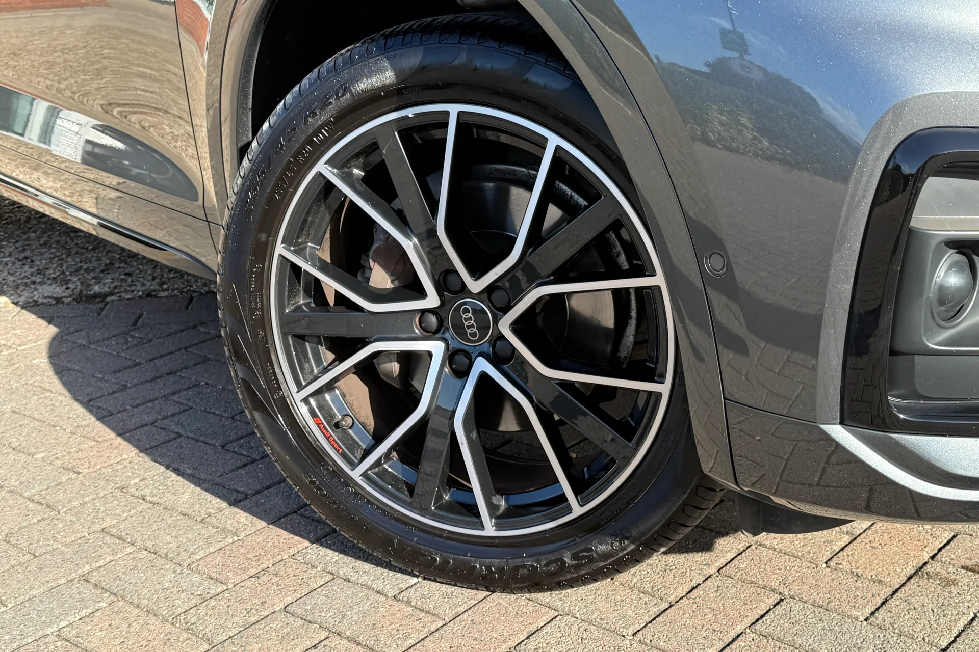 Audi Q5 thumbnail image number 7