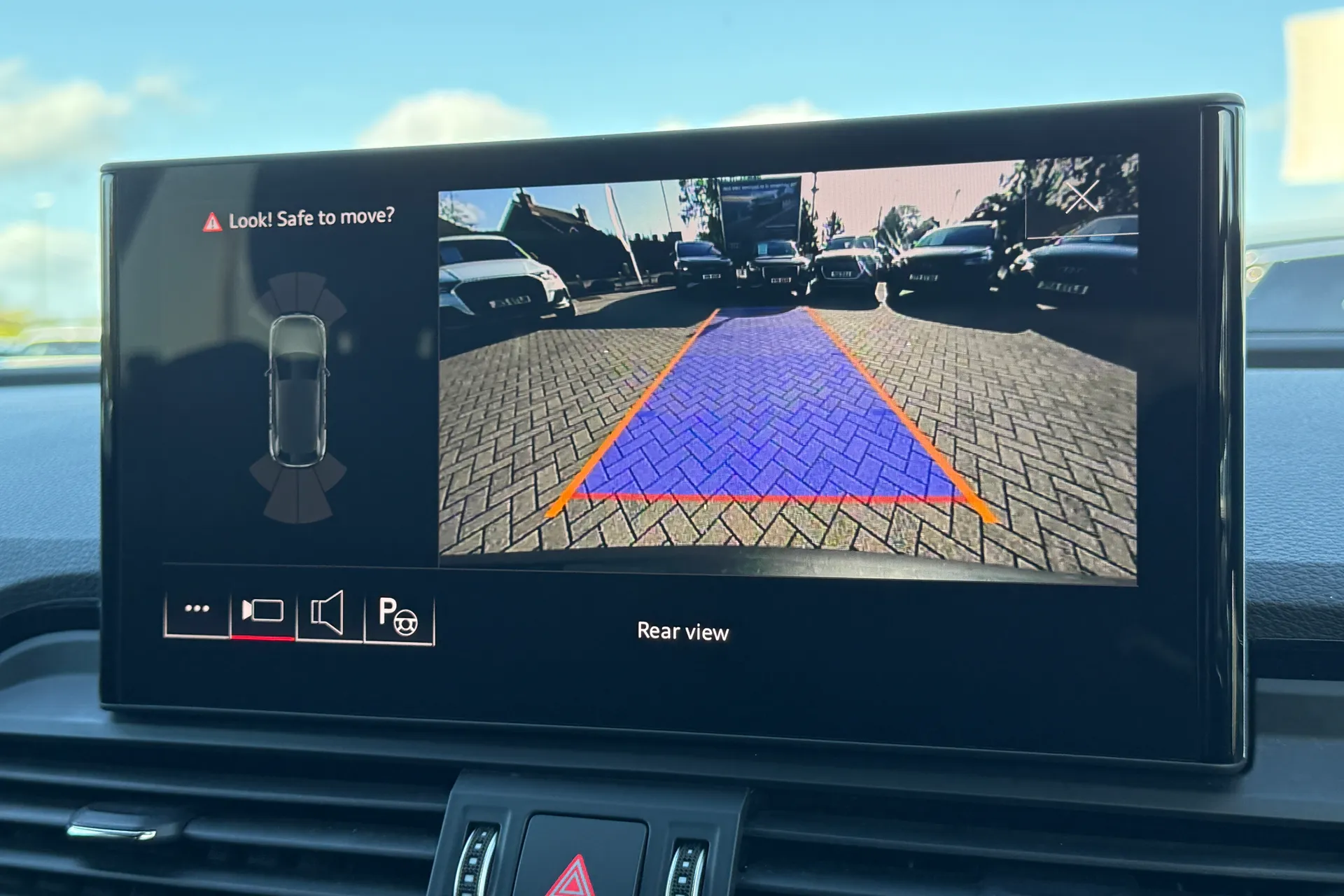 Audi Q5 thumbnail image number 4
