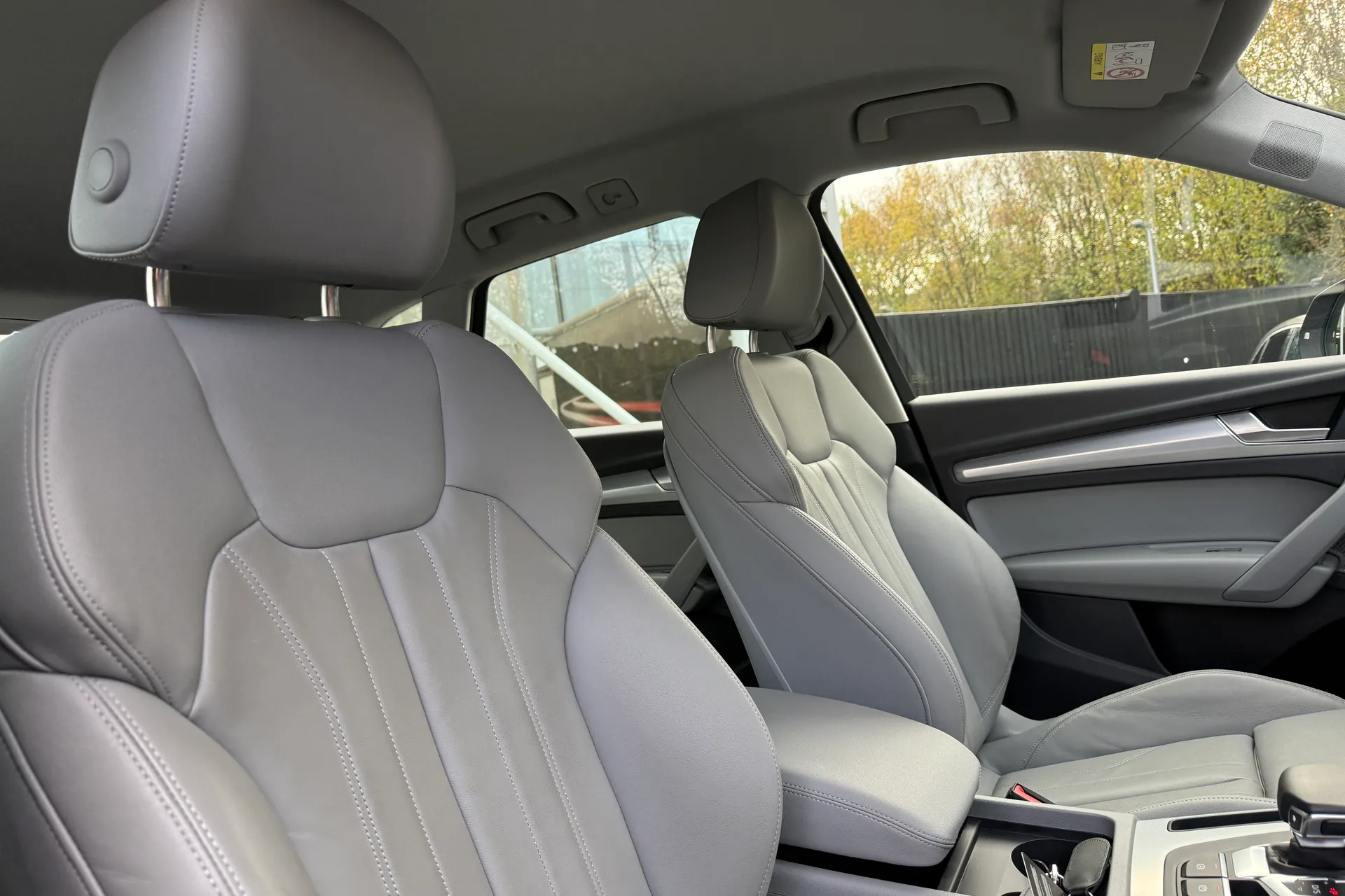 Audi Q5 thumbnail image number 26