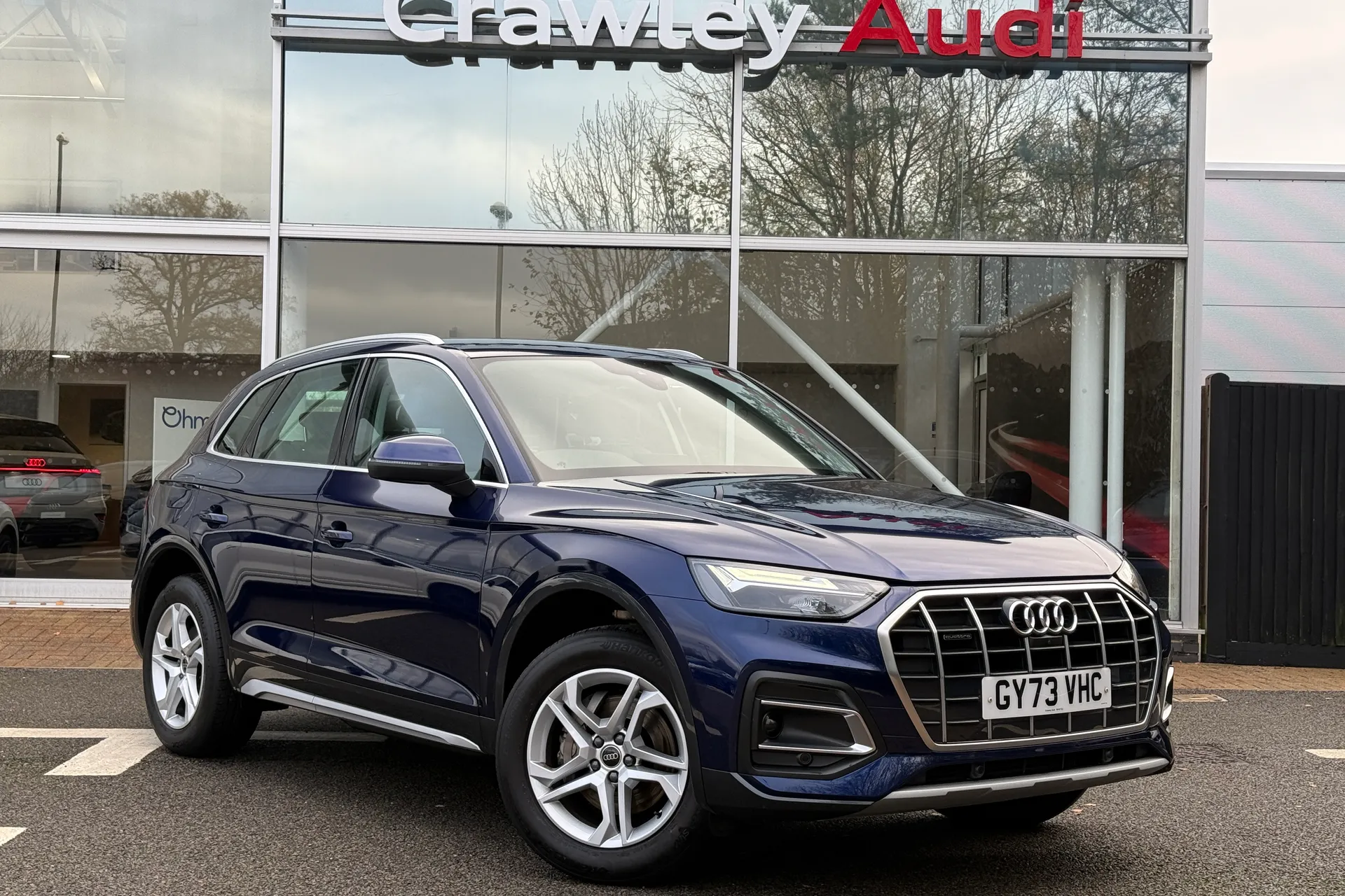 Audi Q5 focused image