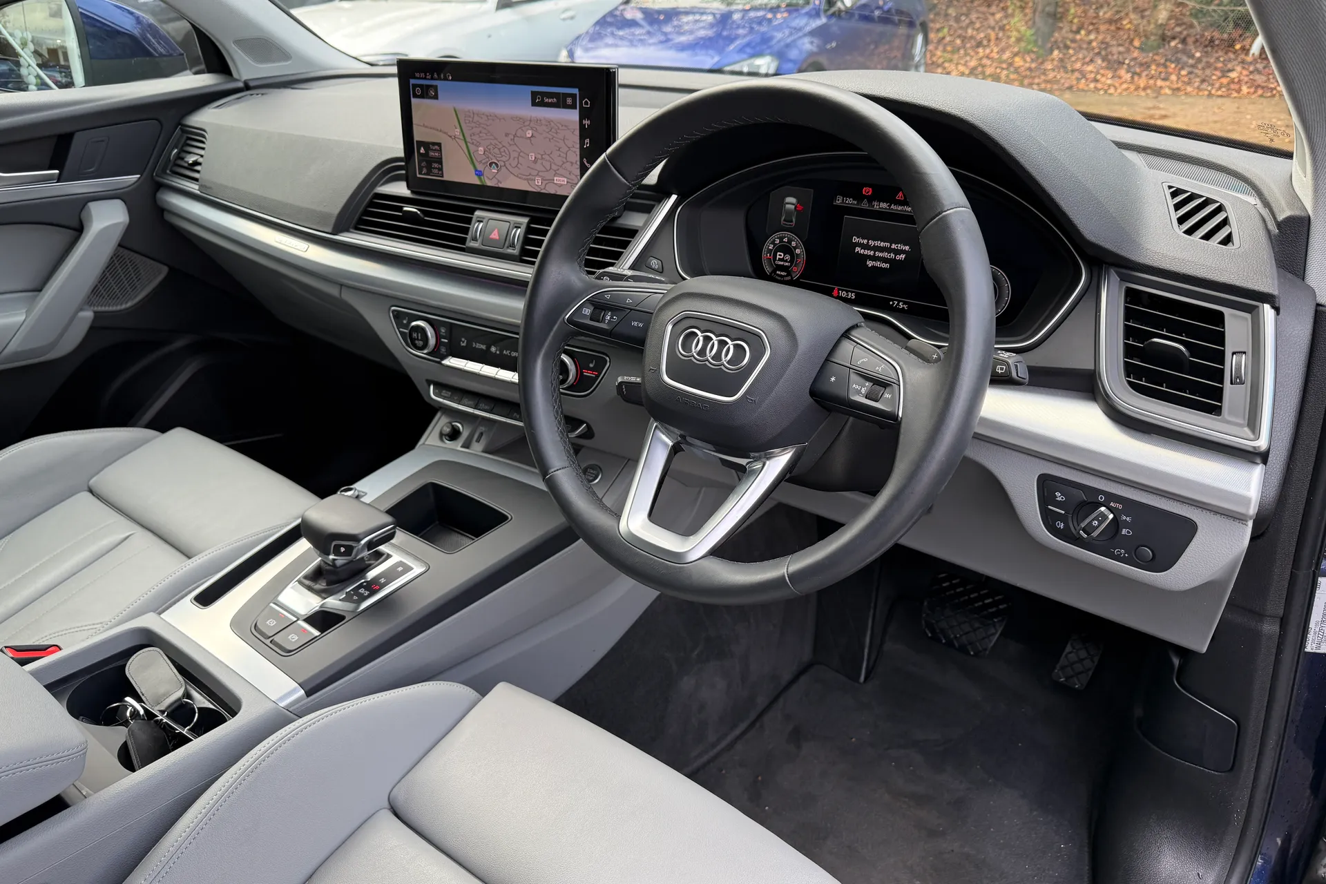 Audi Q5 thumbnail image number 25