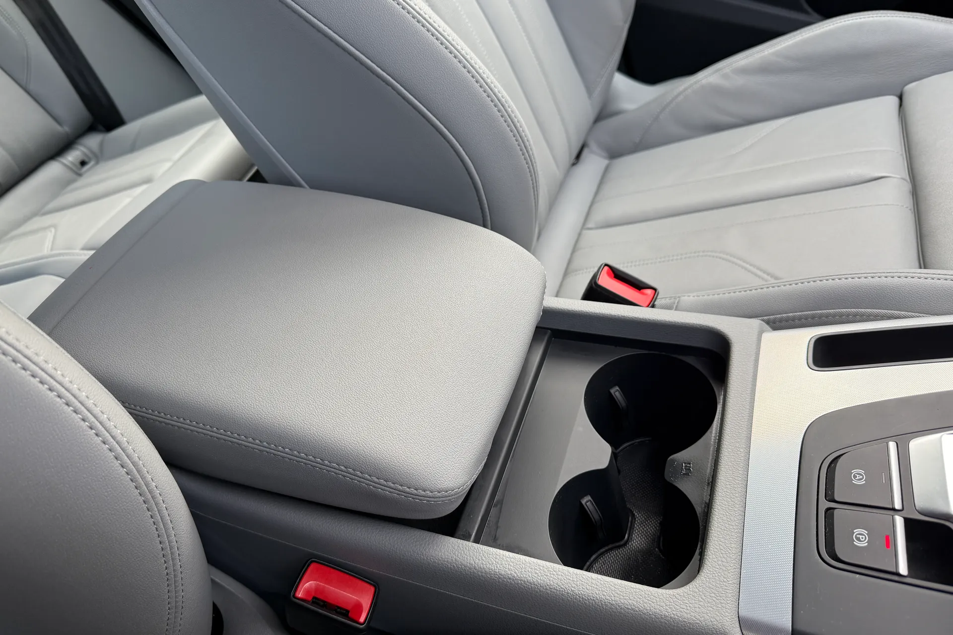 Audi Q5 thumbnail image number 22