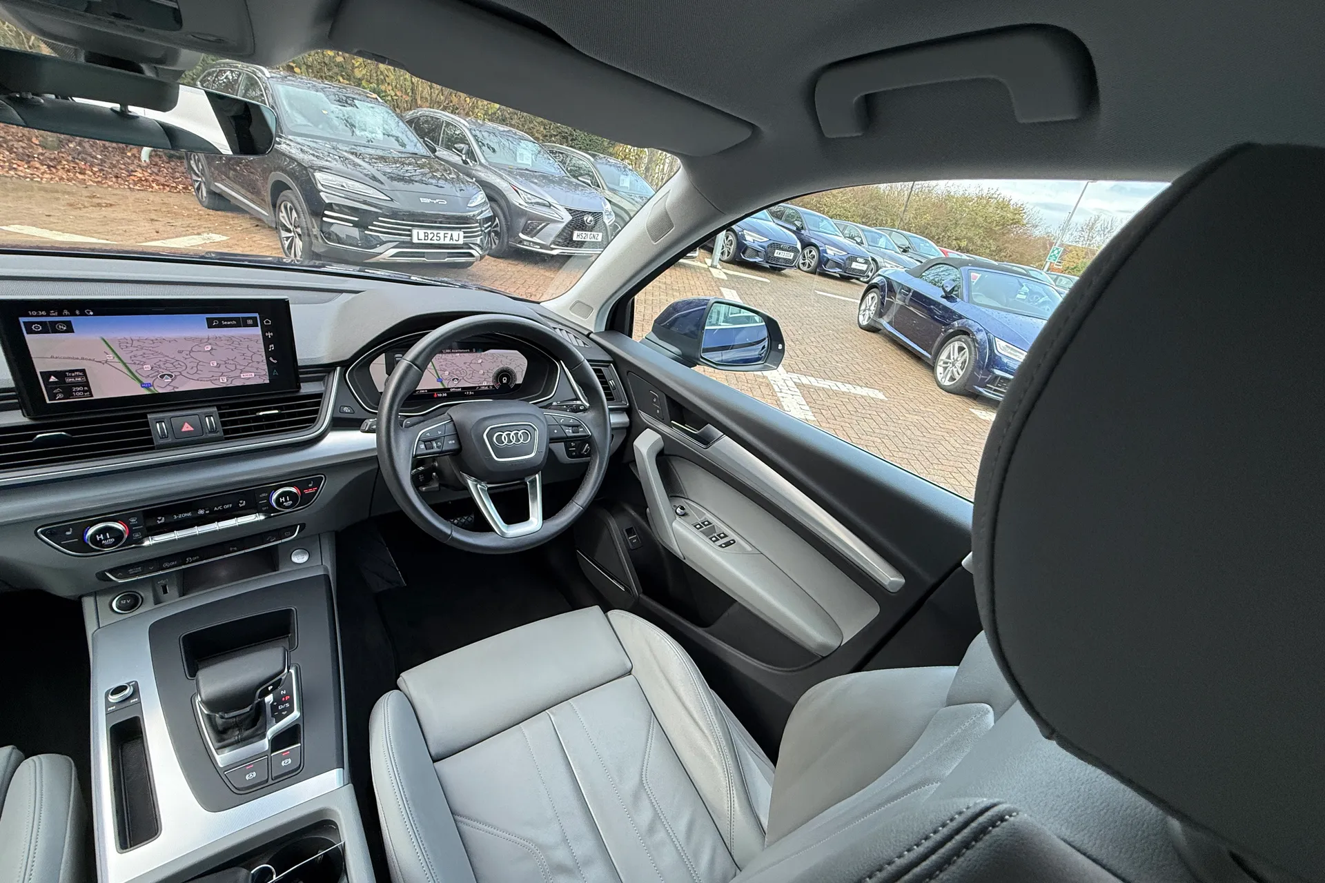 Audi Q5 thumbnail image number 36