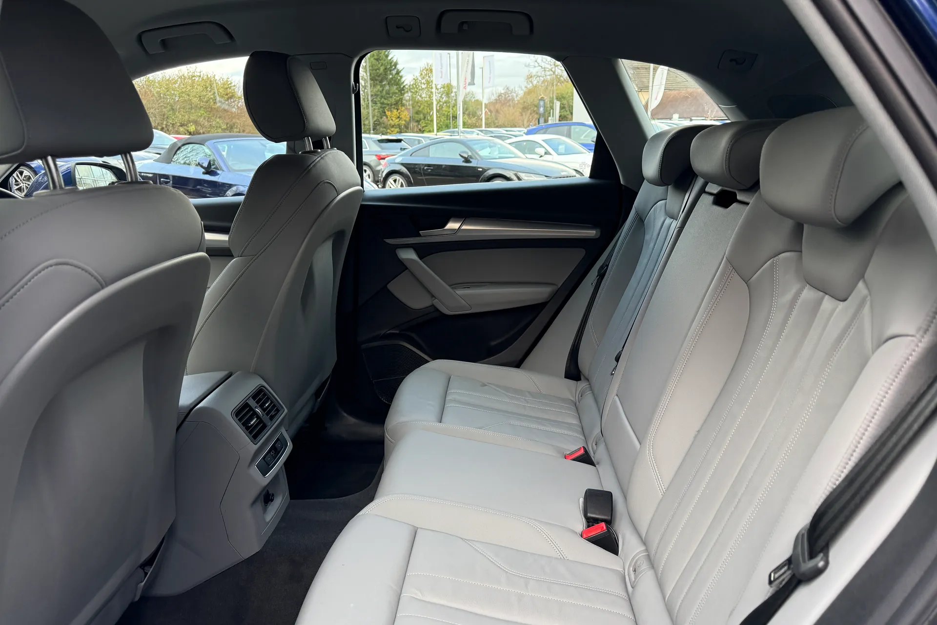 Audi Q5 thumbnail image number 50