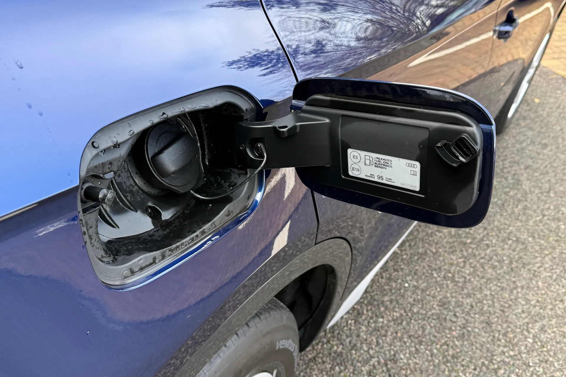 Audi Q5 thumbnail image number 30