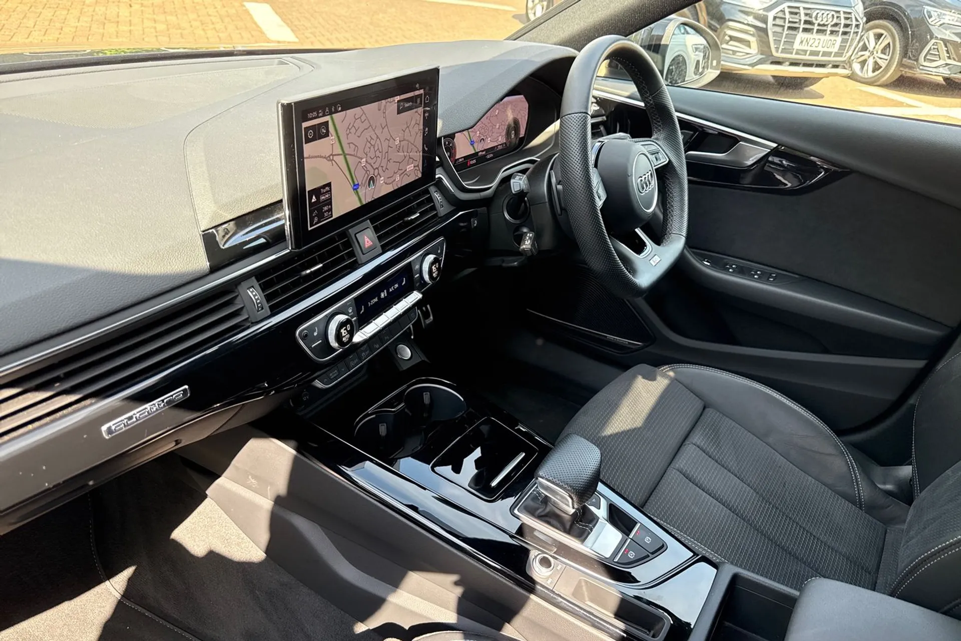 Audi A4 thumbnail image number 27