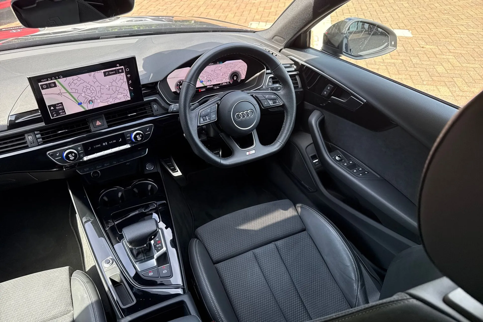 Audi A4 thumbnail image number 34