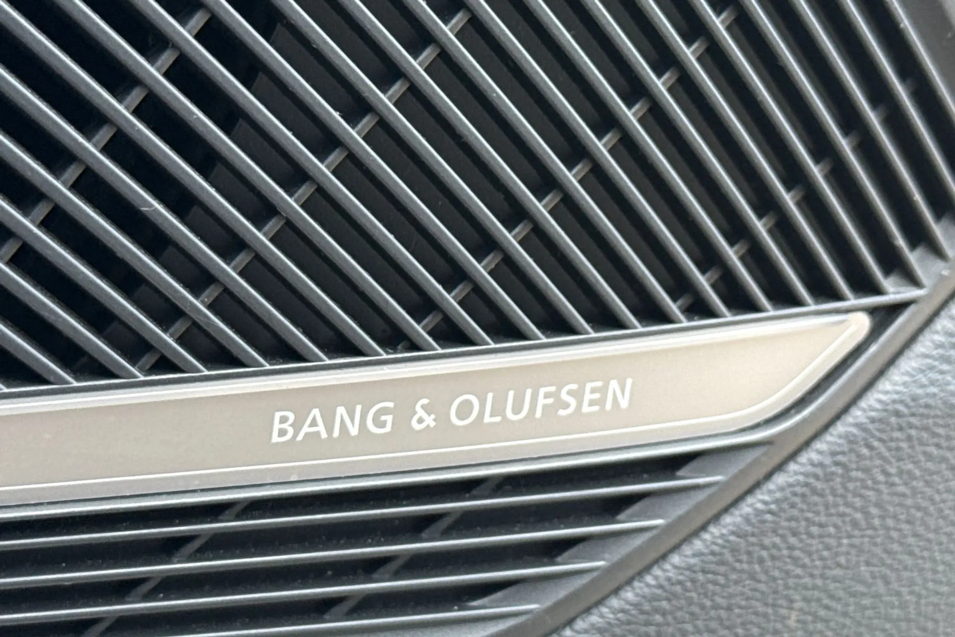 Audi A4 thumbnail image number 46