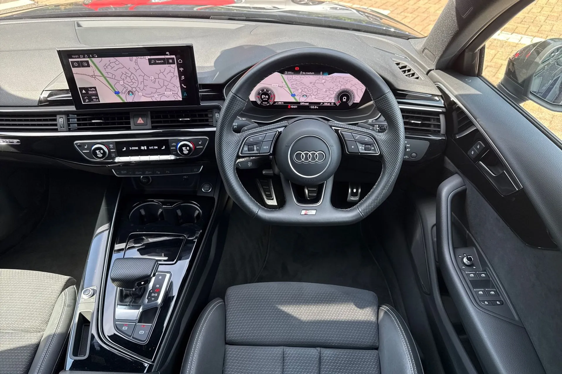 Audi A4 thumbnail image number 35