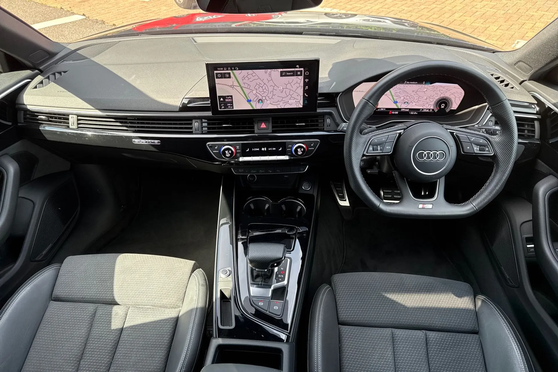 Audi A4 thumbnail image number 32