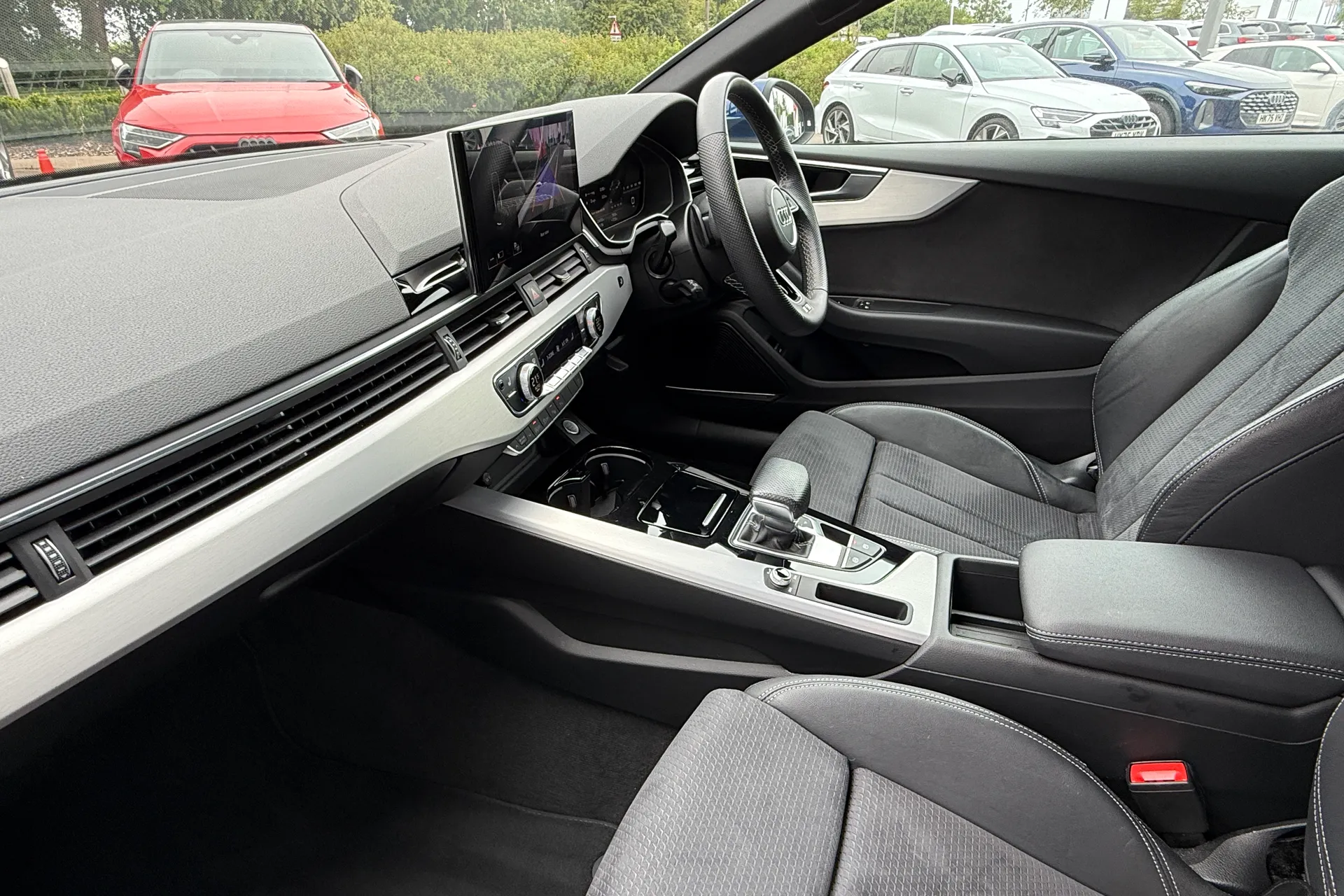 Audi A5 thumbnail image number 43