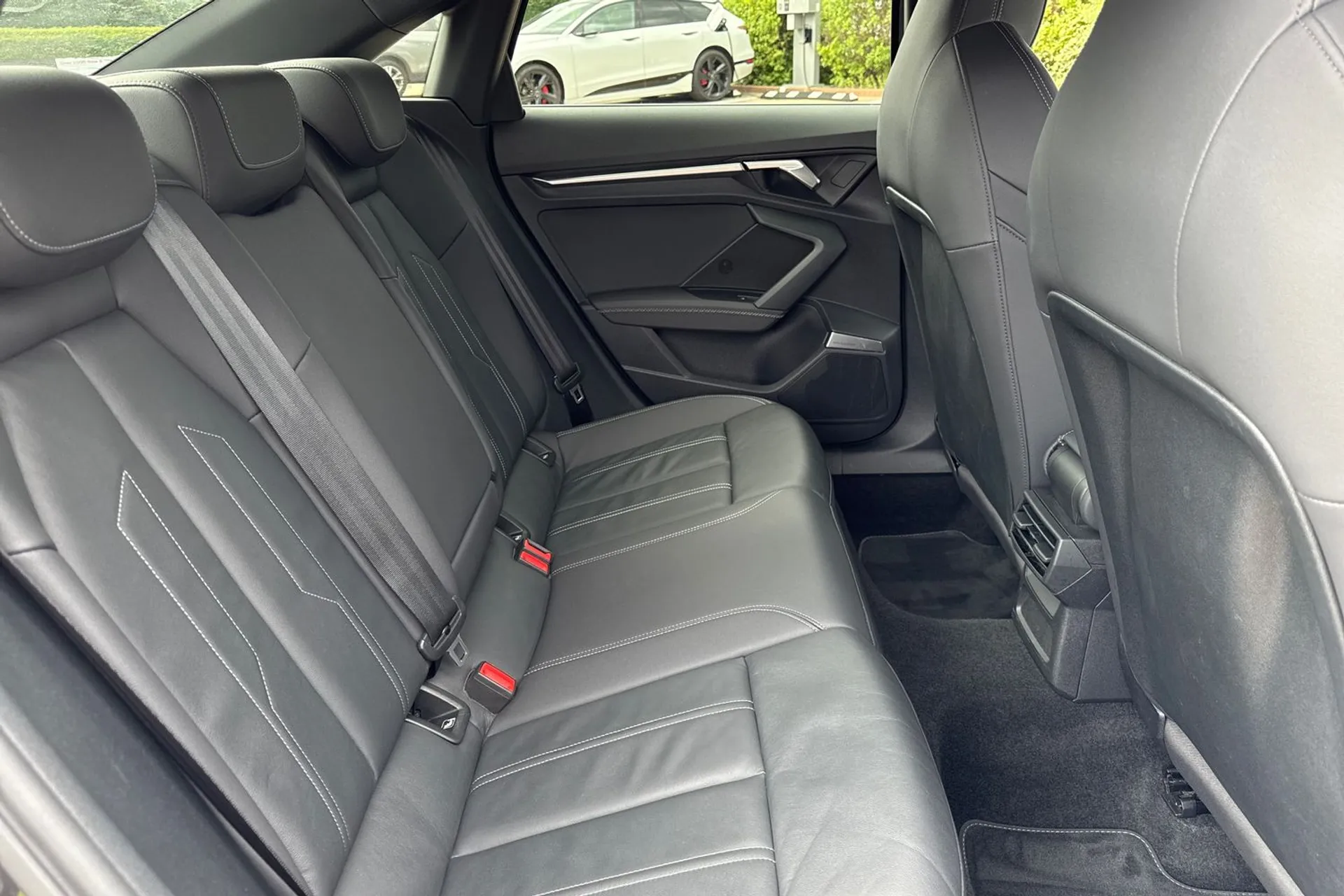 Audi A3 thumbnail image number 41