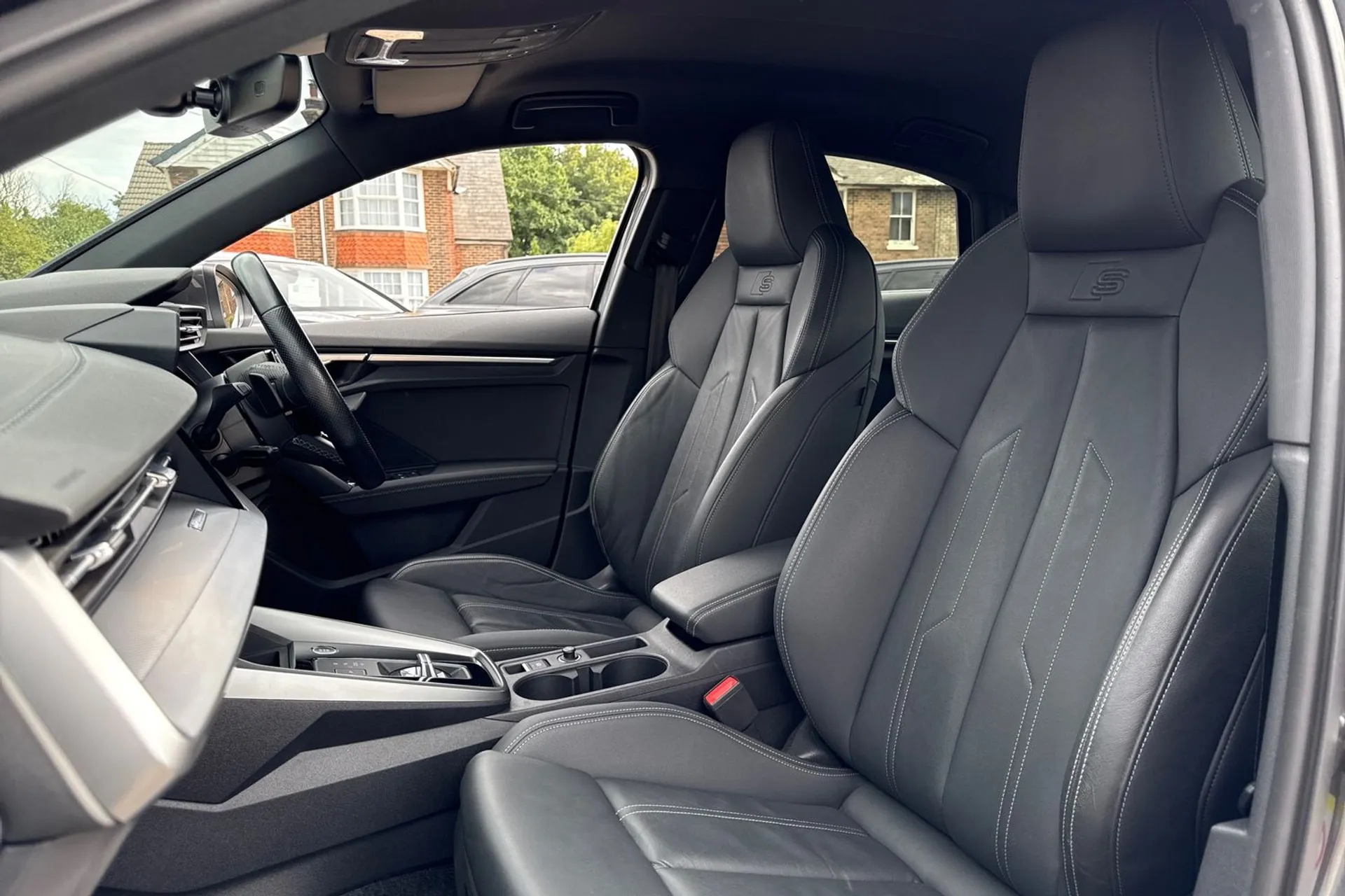 Audi A3 thumbnail image number 31
