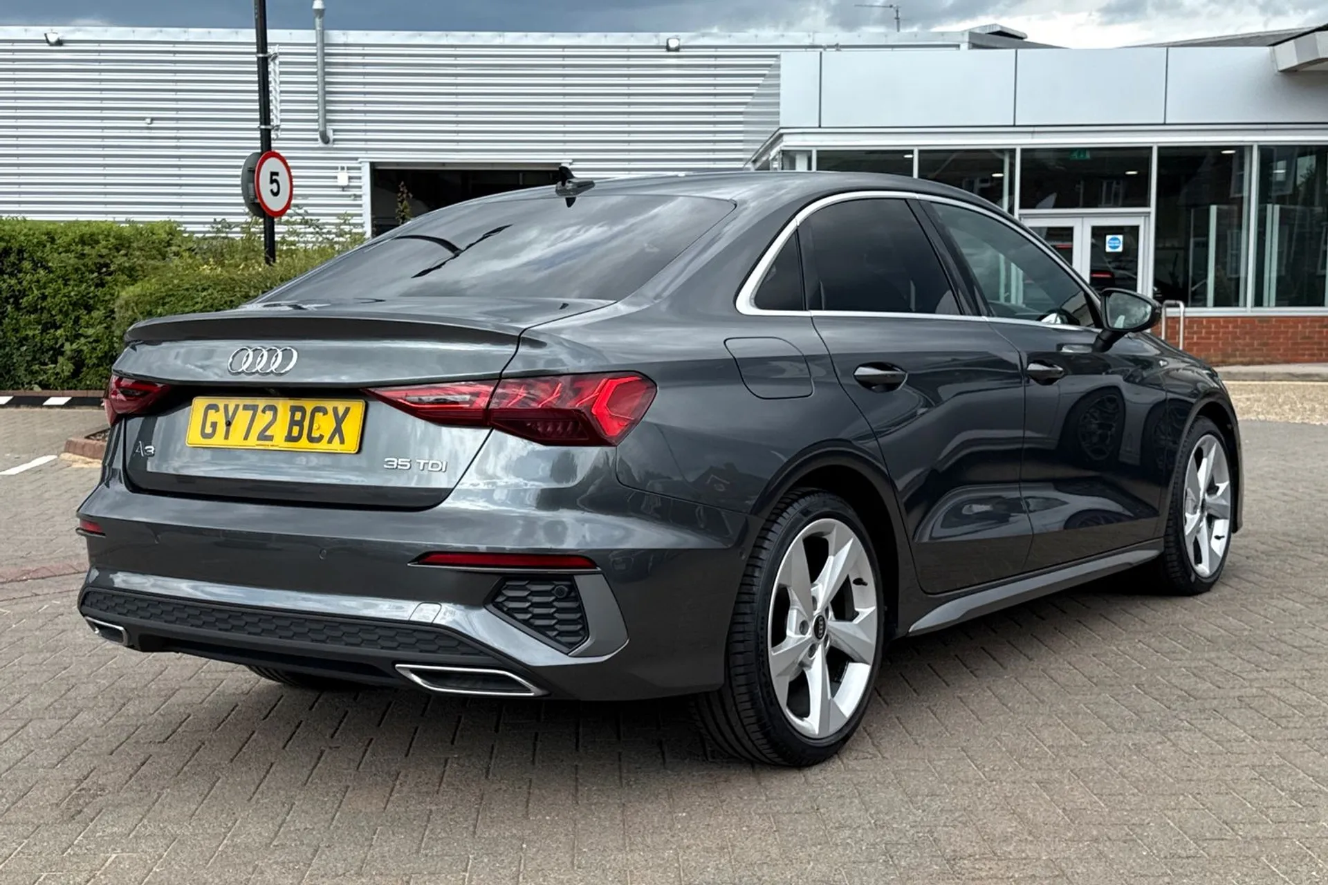 Audi A3 thumbnail image number 4
