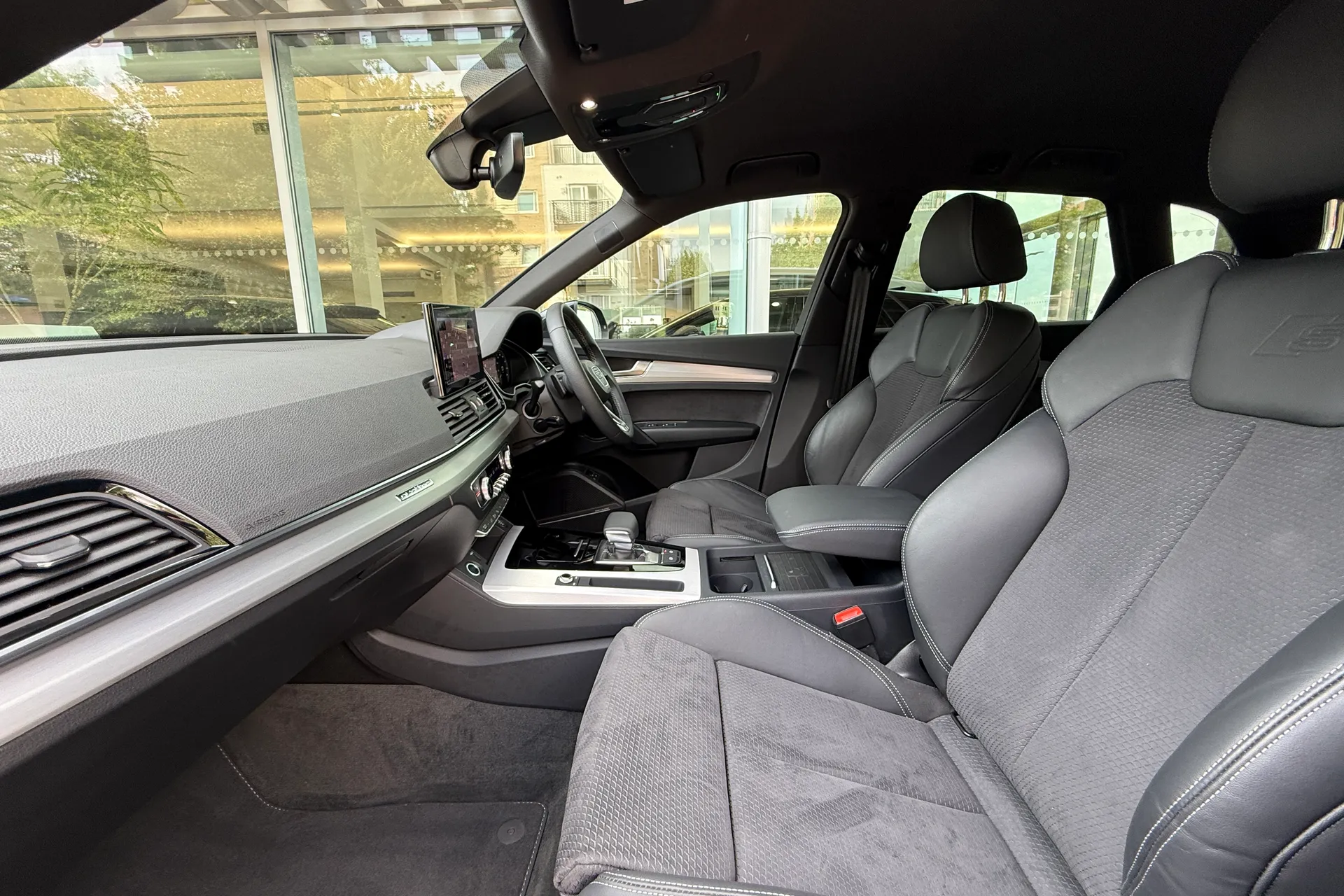 Audi Q5 thumbnail image number 55
